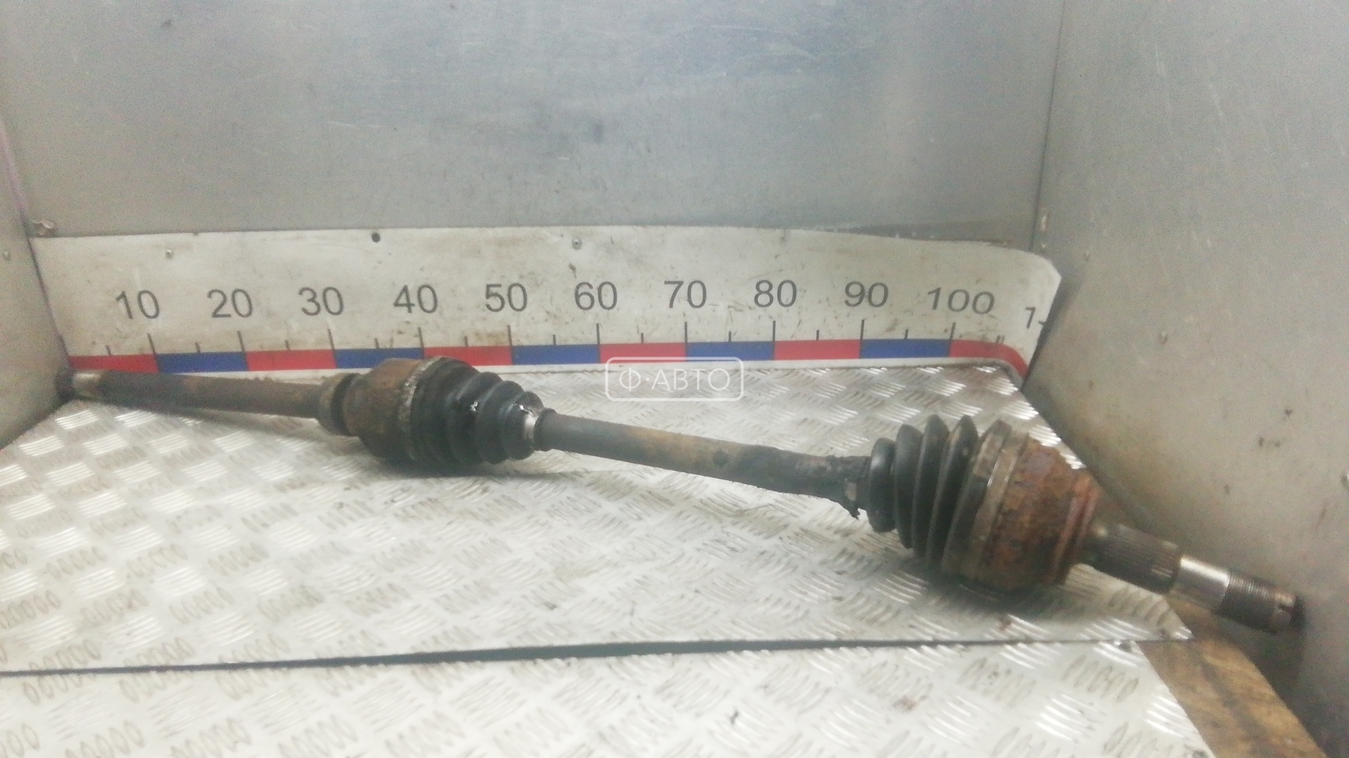 Привод передний правый