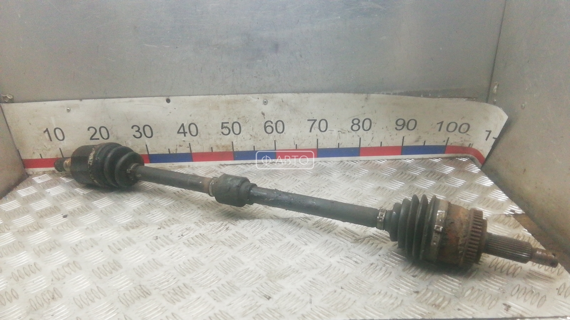 Привод передний правый