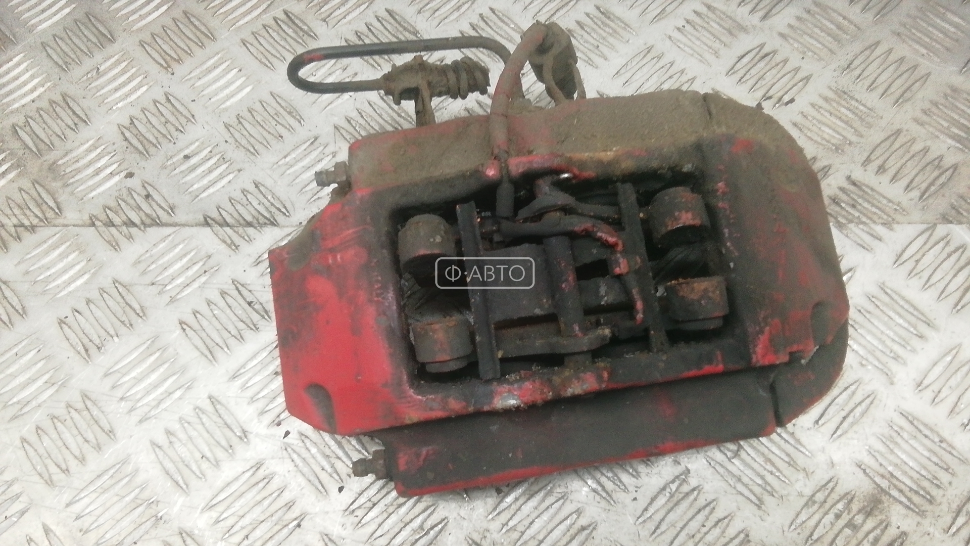 Суппорт тормозной задний правый