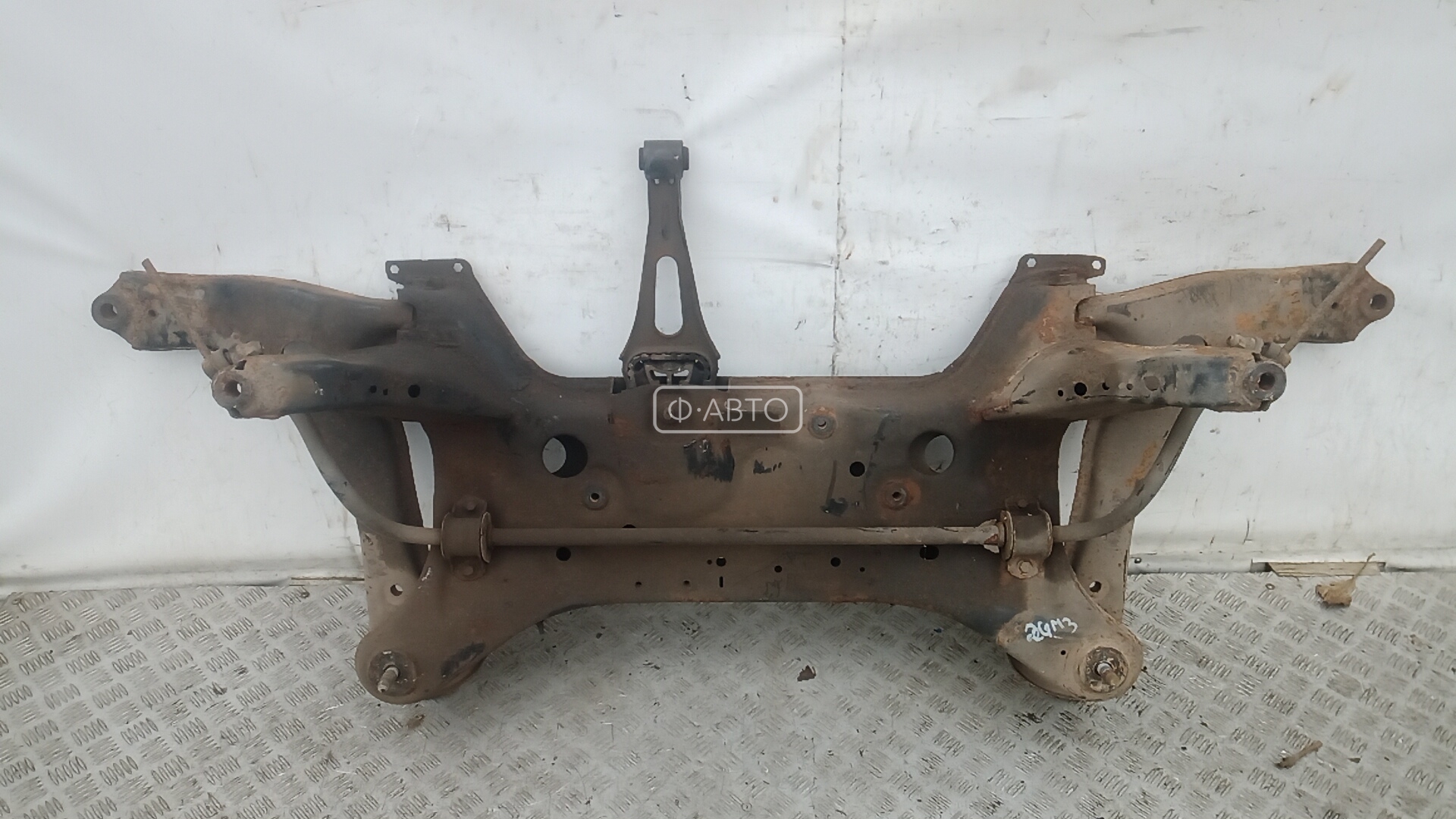 Балка подвески передняя