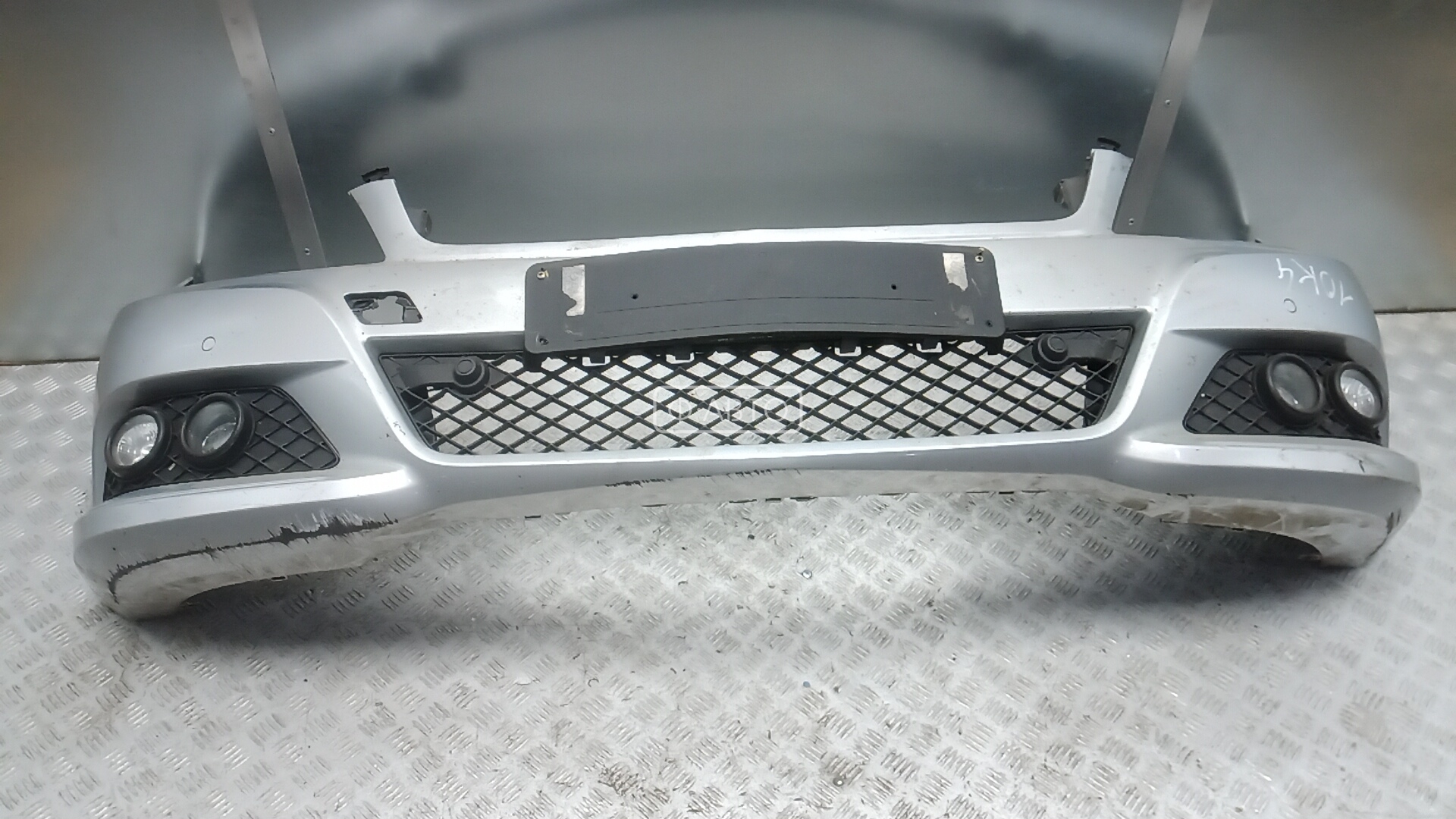 Бампер передний