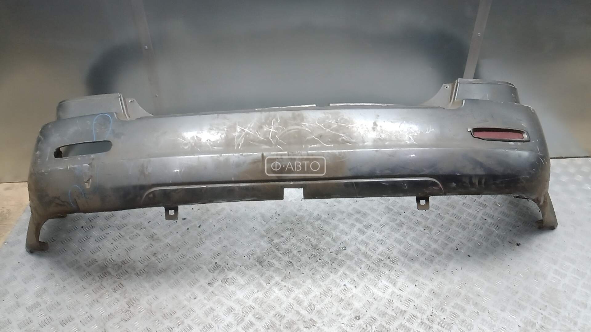 Бампер задний