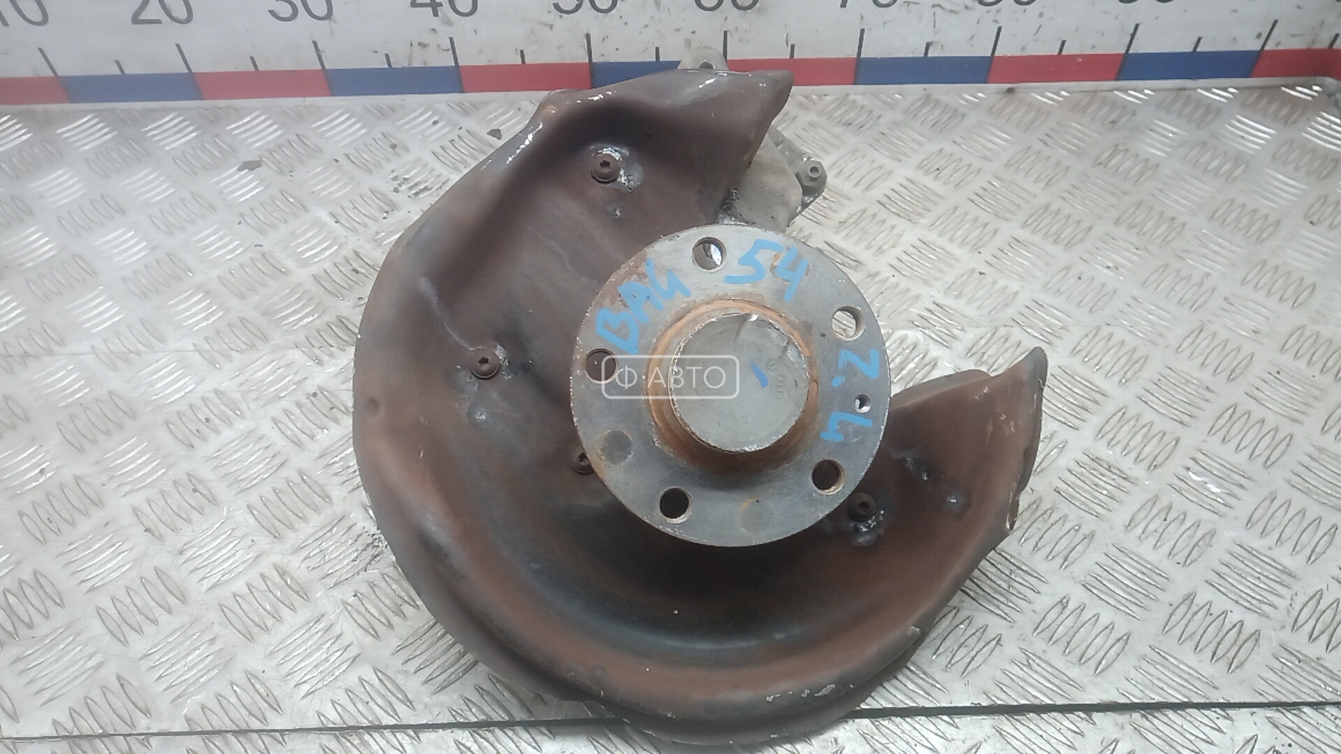 Ступица задняя левая