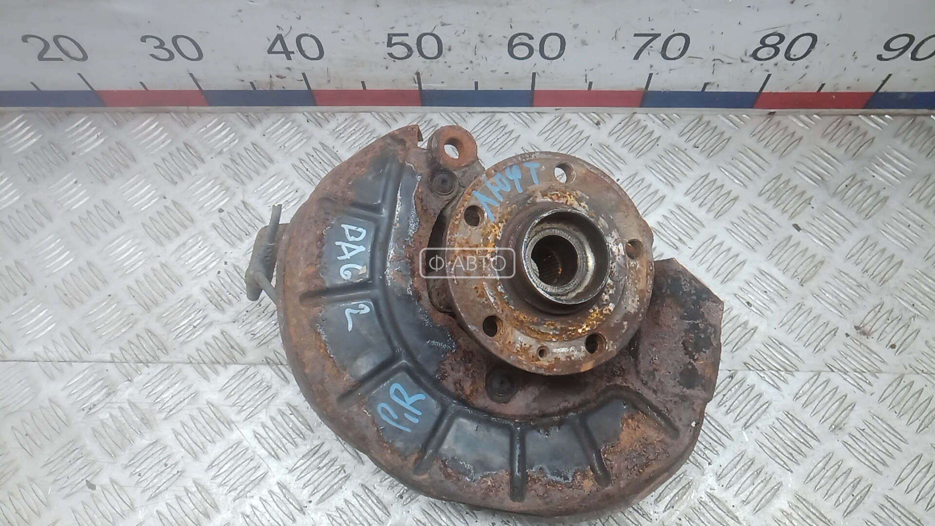 Ступица передняя правая