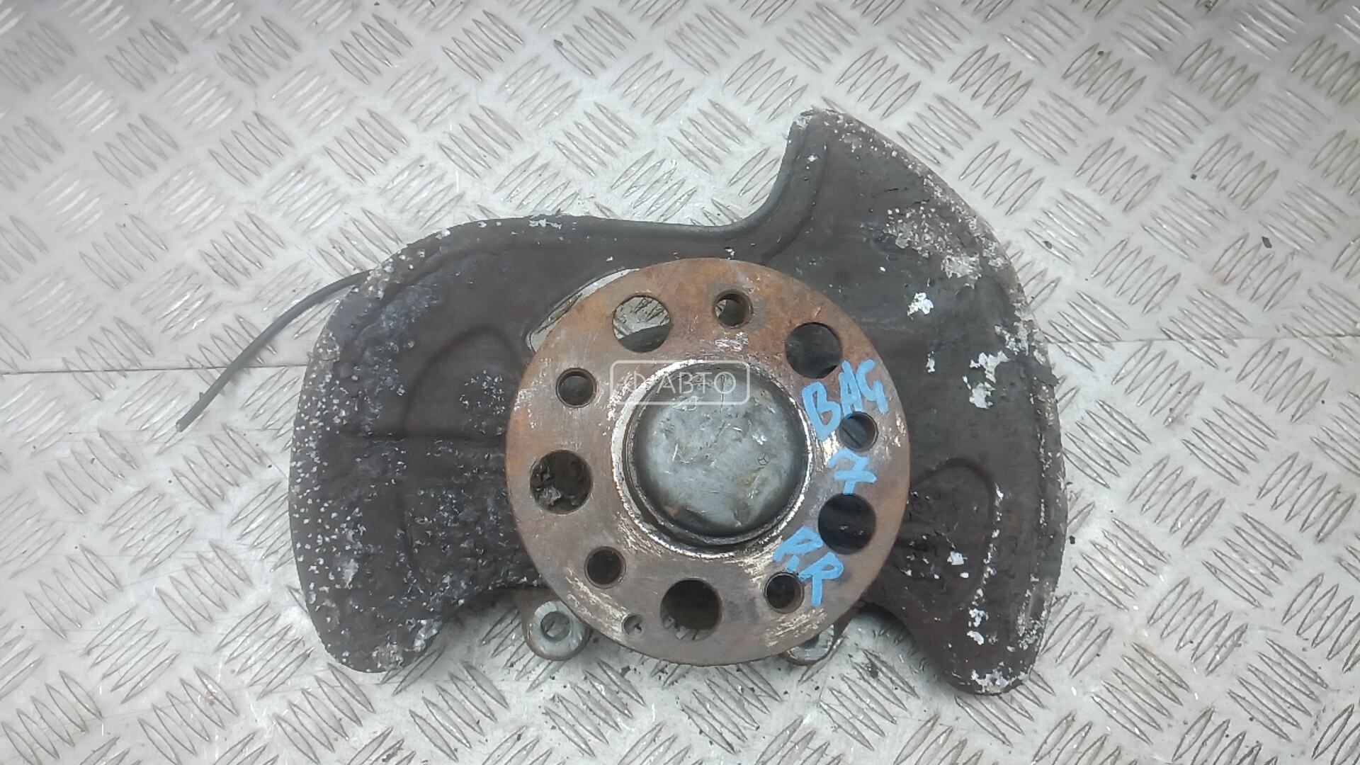 Ступица передняя правая