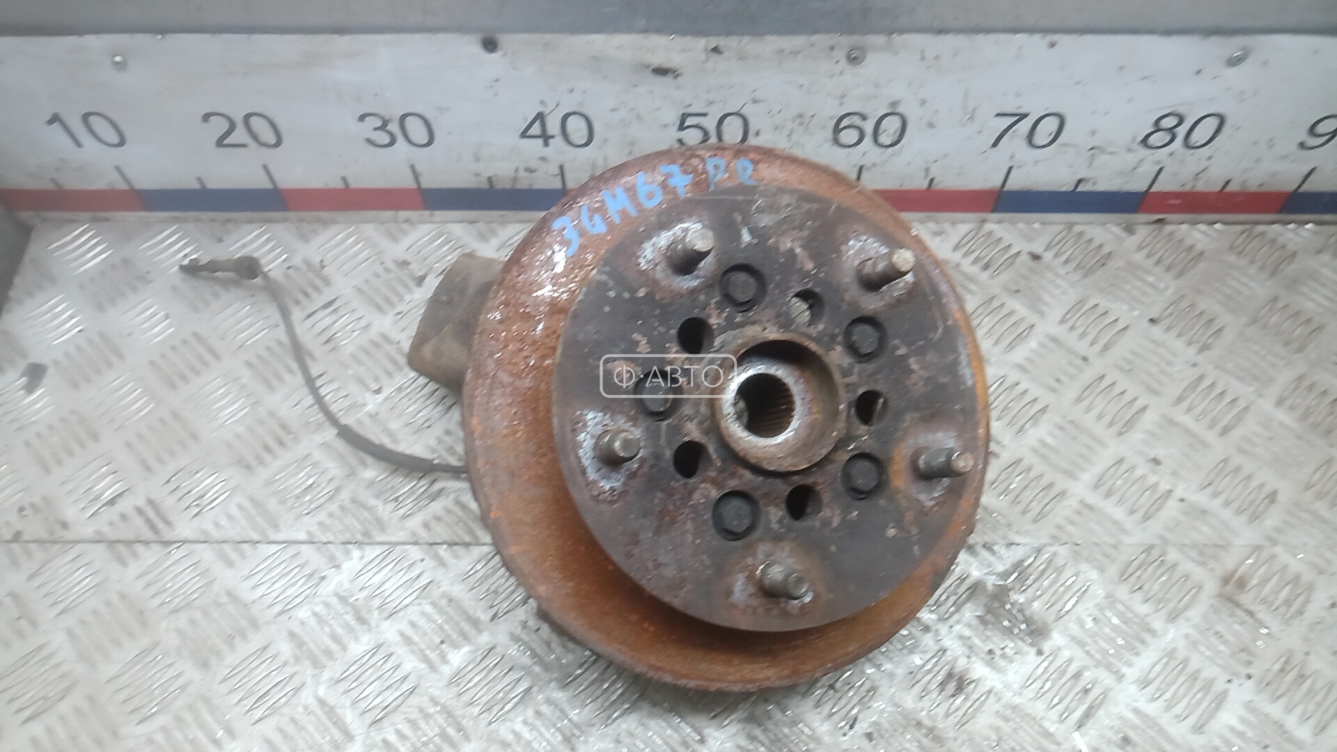 Ступица передняя правая