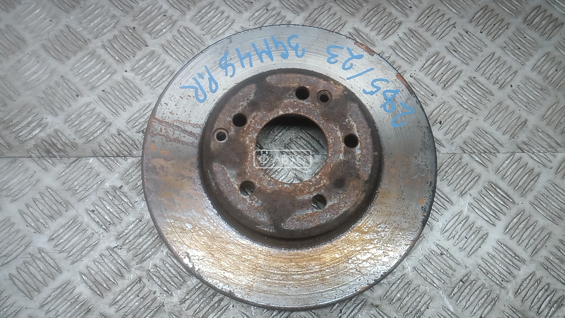 Диск тормозной передний