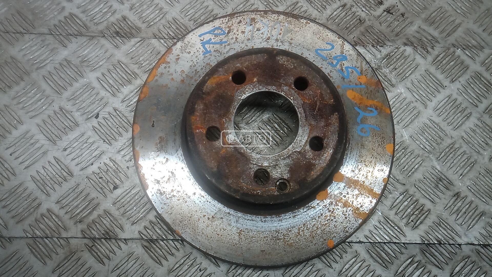 Диск тормозной передний
