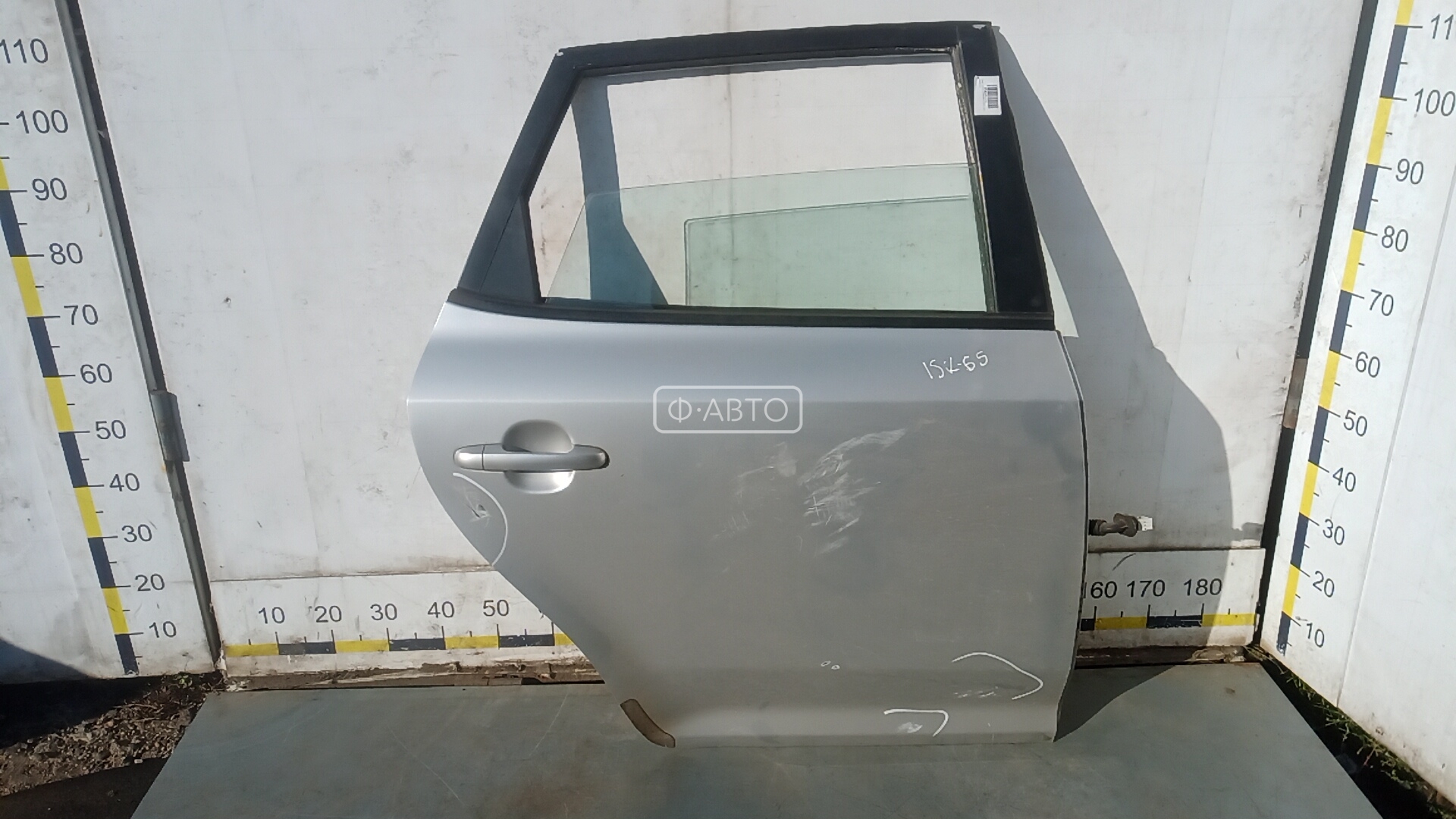Дверь задняя правая