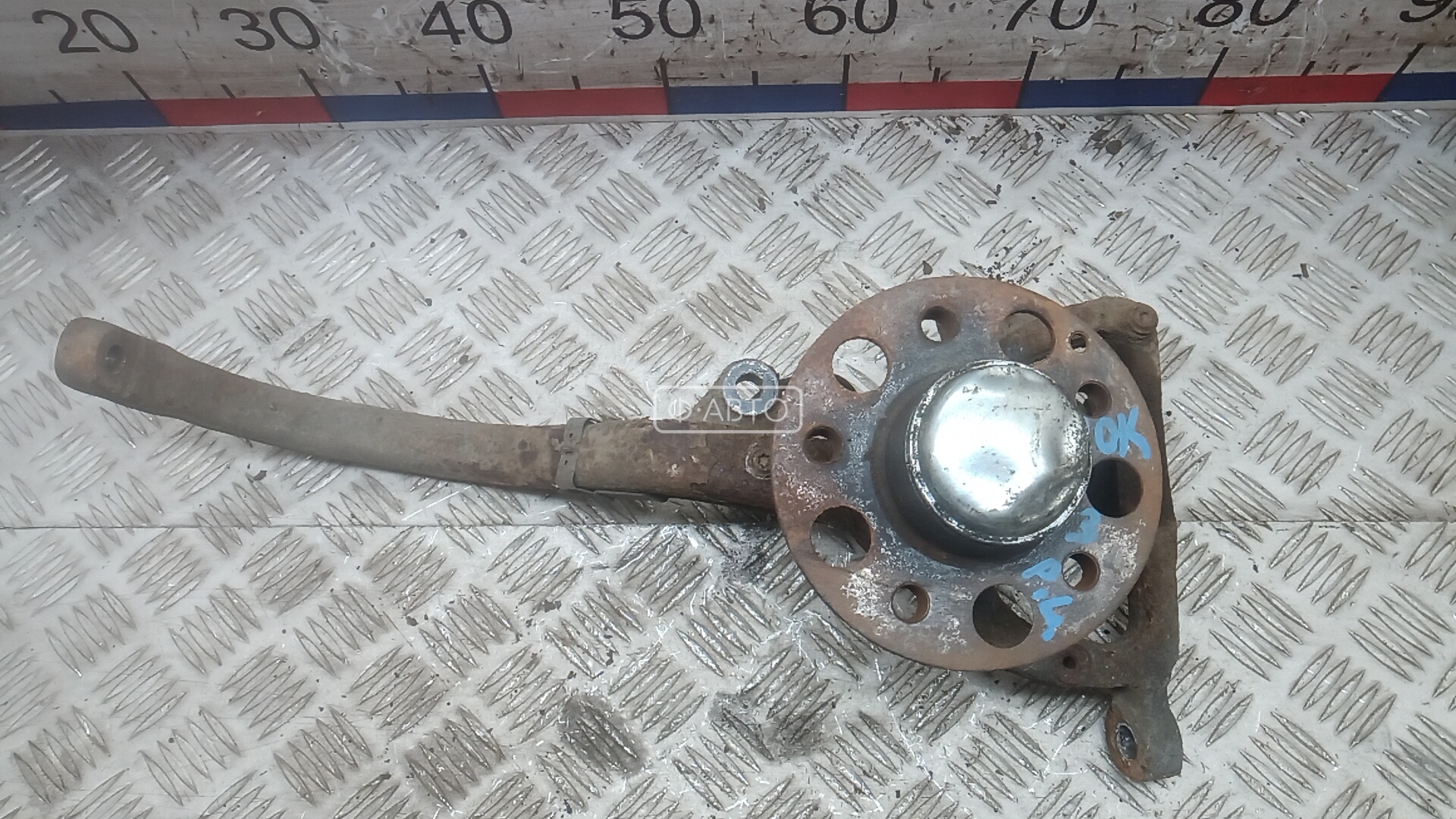 Ступица передняя левая