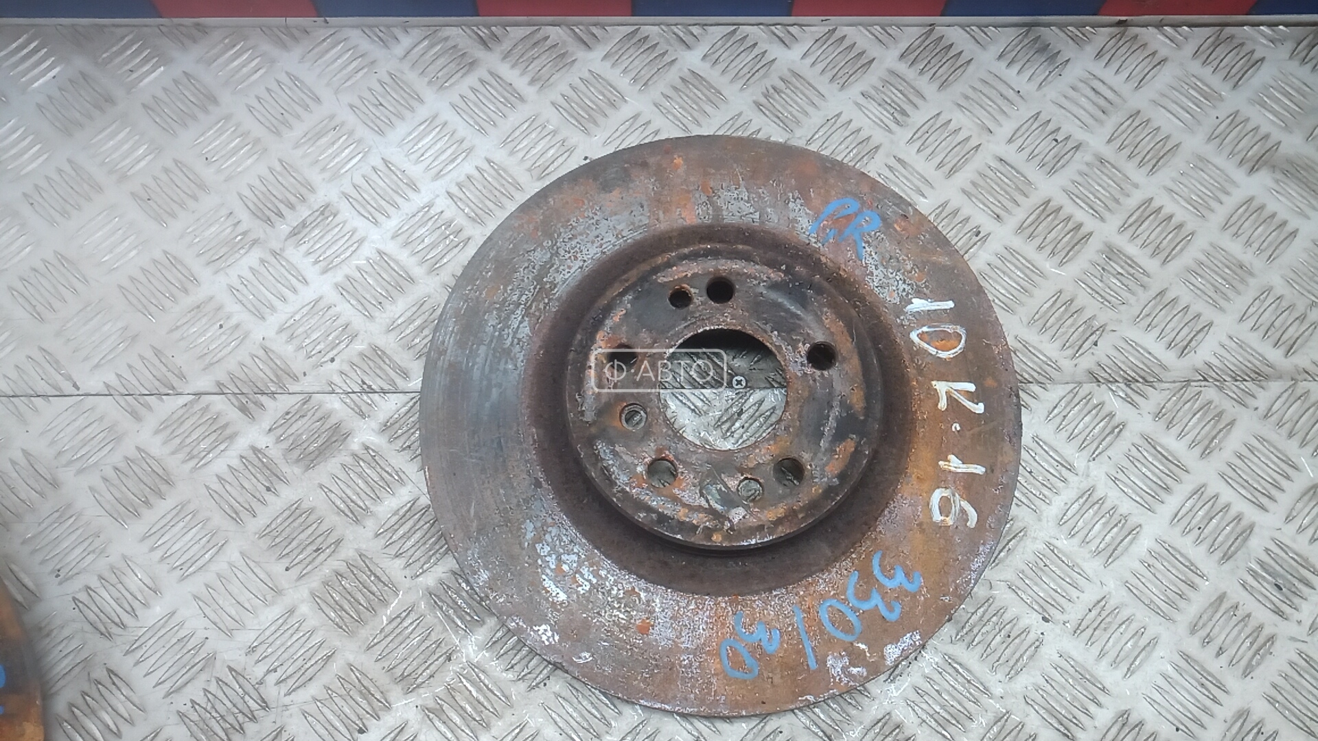 Диск тормозной передний