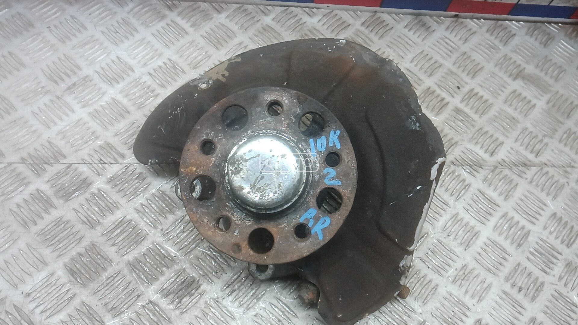 Ступица передняя правая