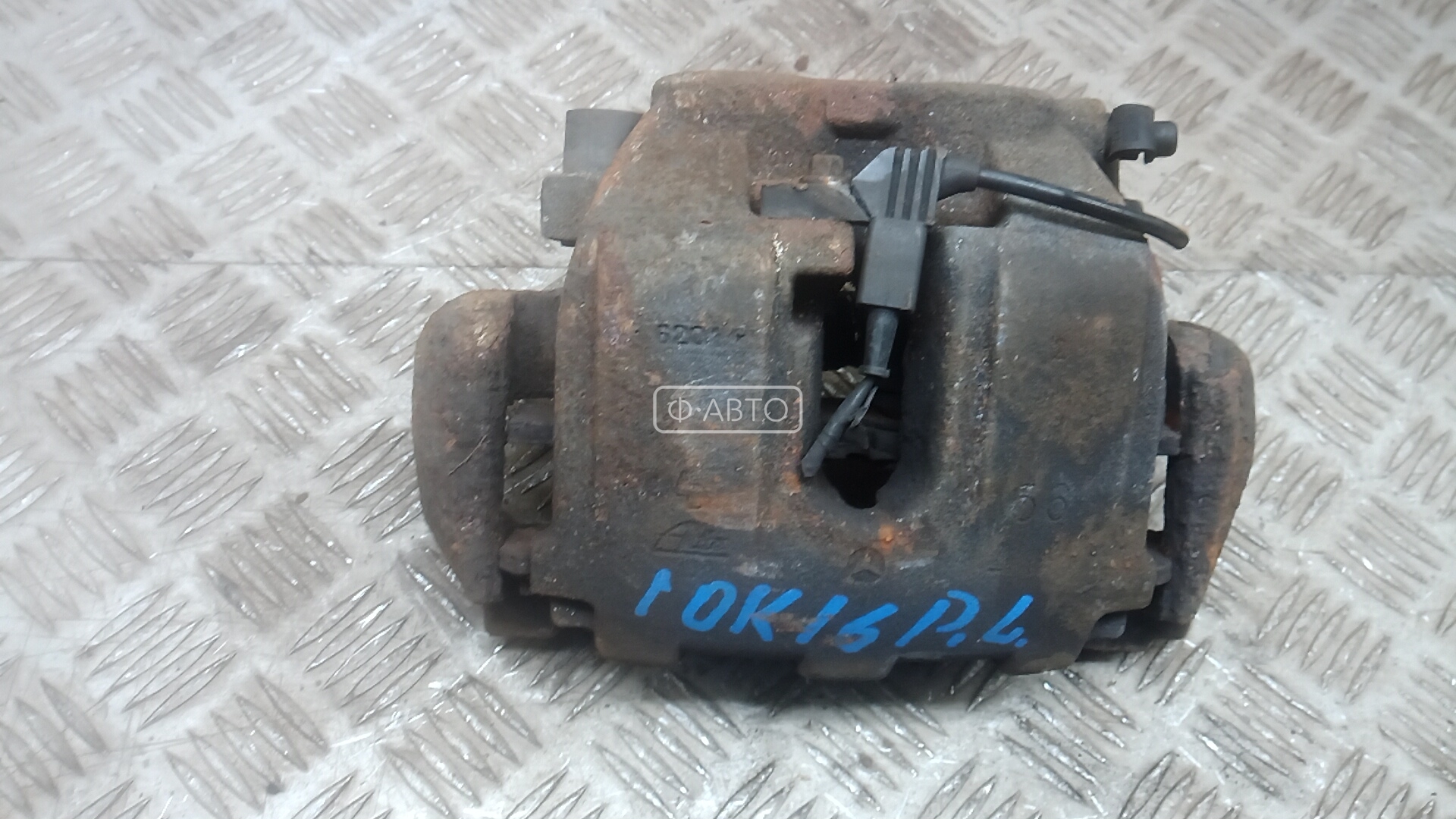 Суппорт тормозной передний левый