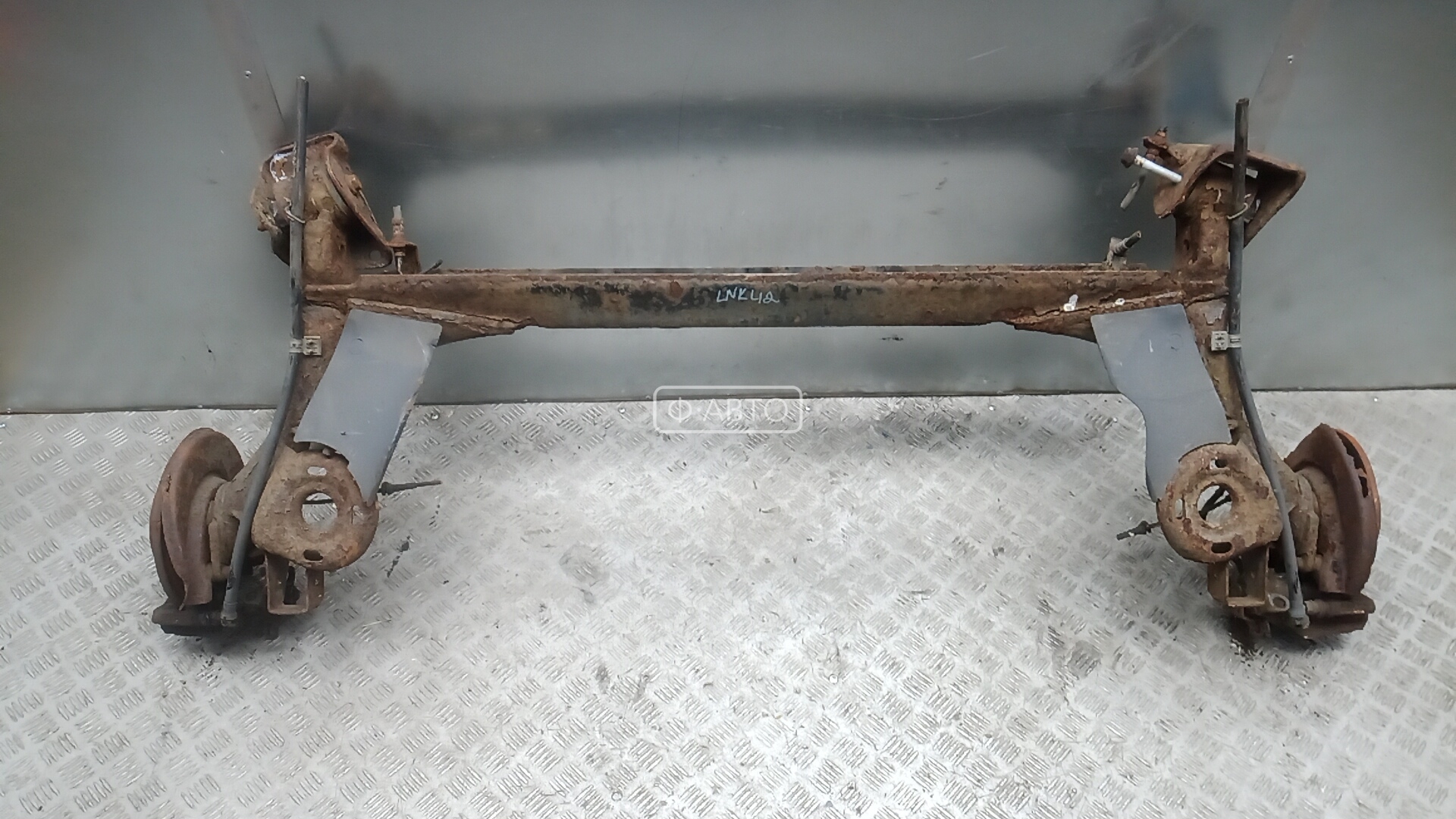 Балка задняя