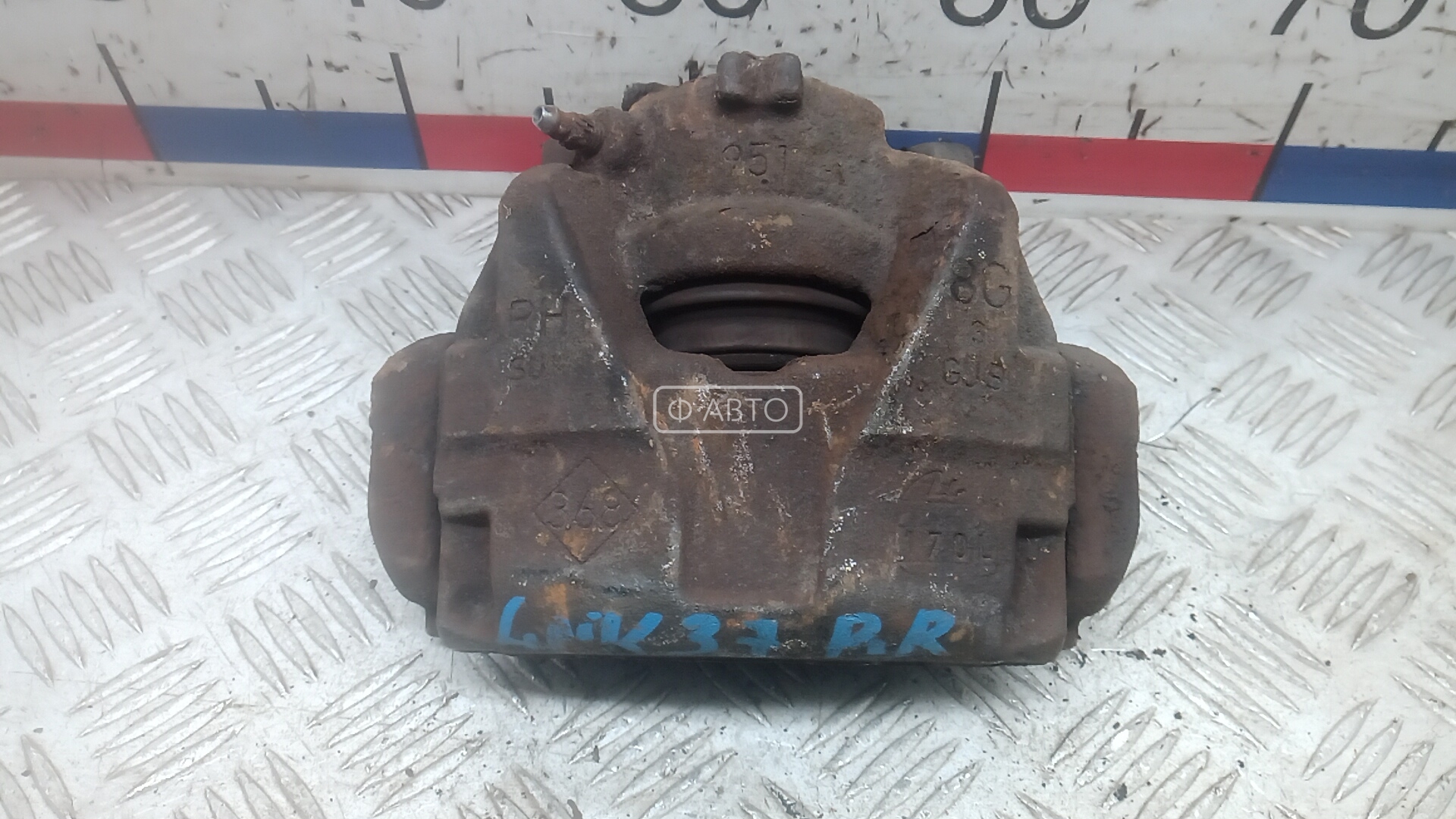 Суппорт тормозной передний правый