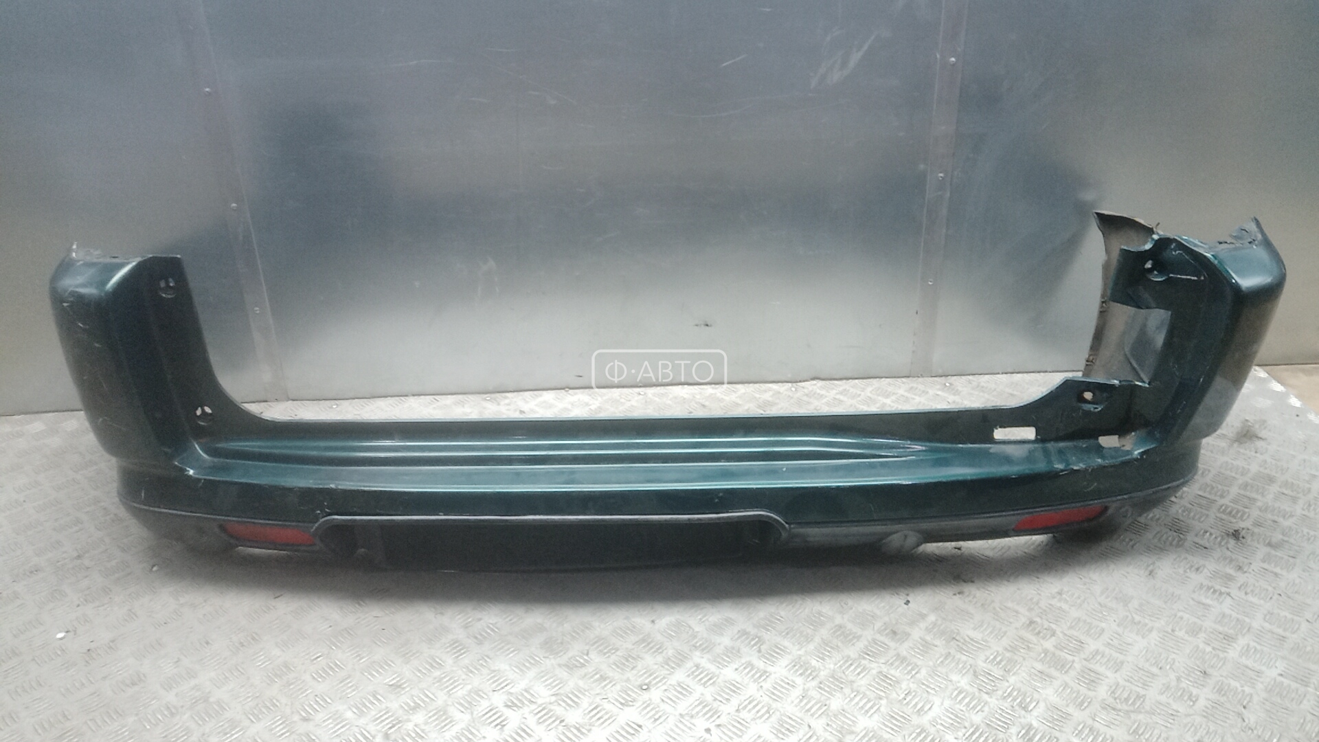 Бампер задний