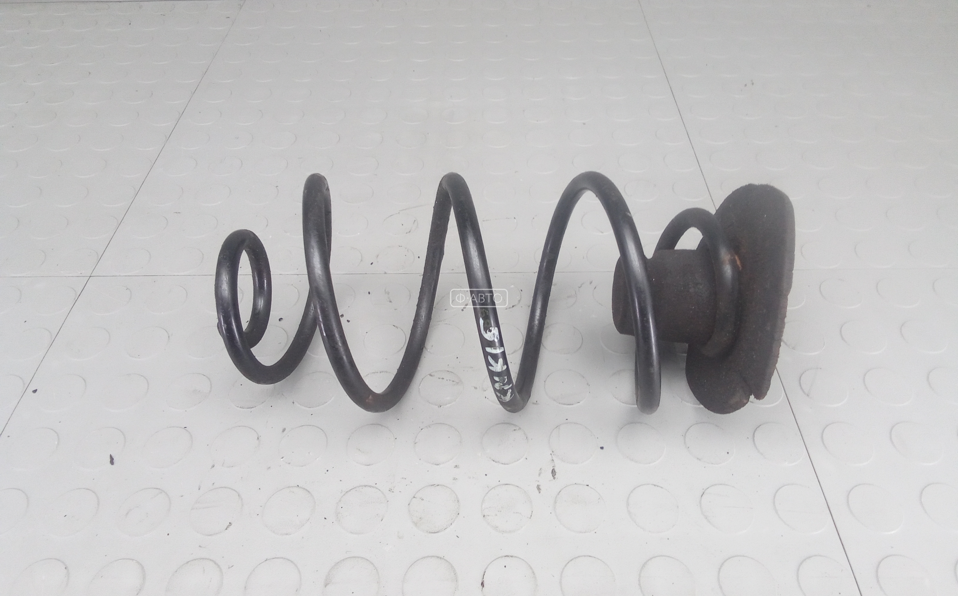 Пружина задняя