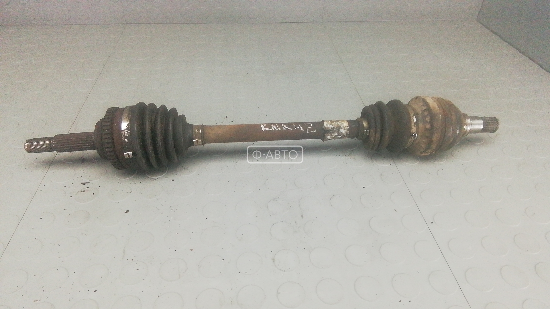 Привод передний левый