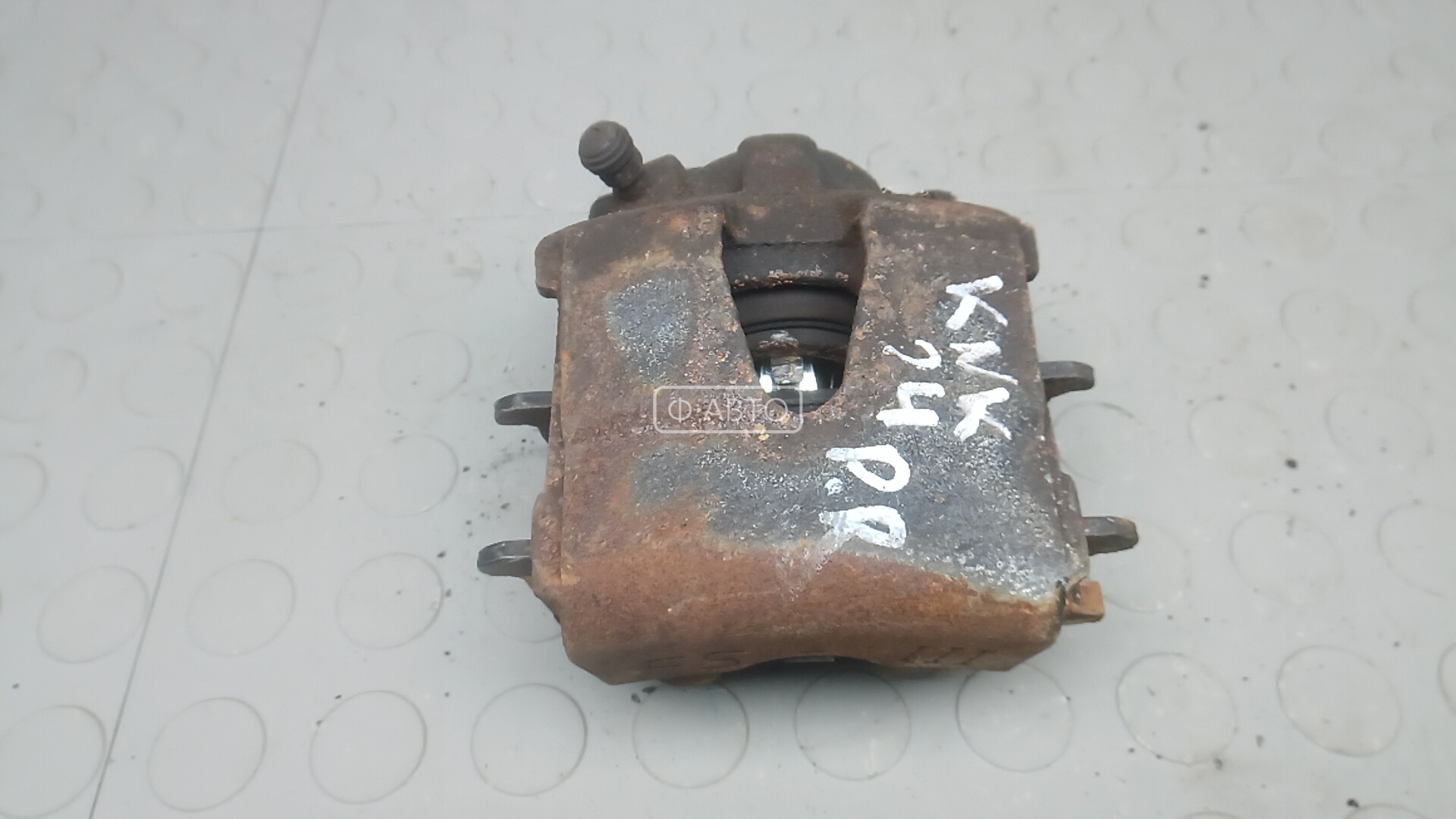 Суппорт тормозной передний правый