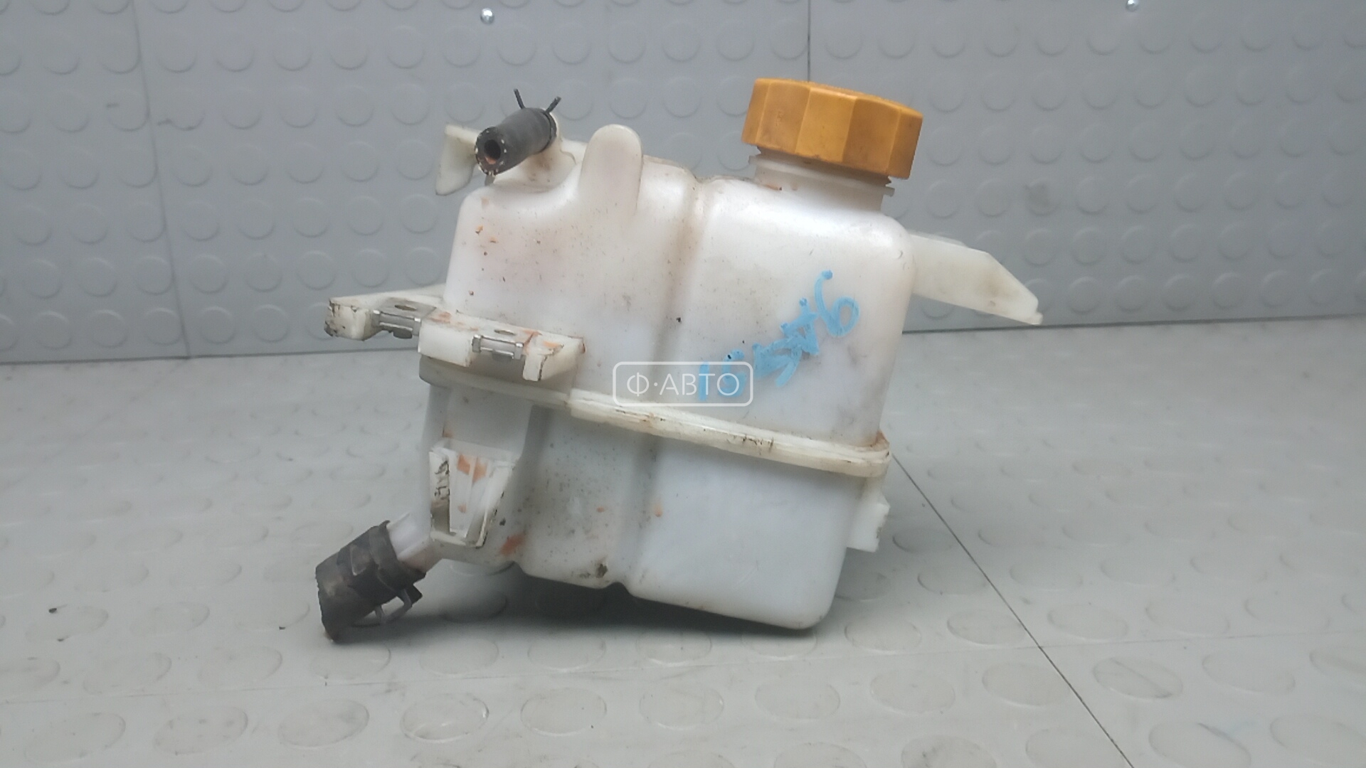 Бачок расширительный