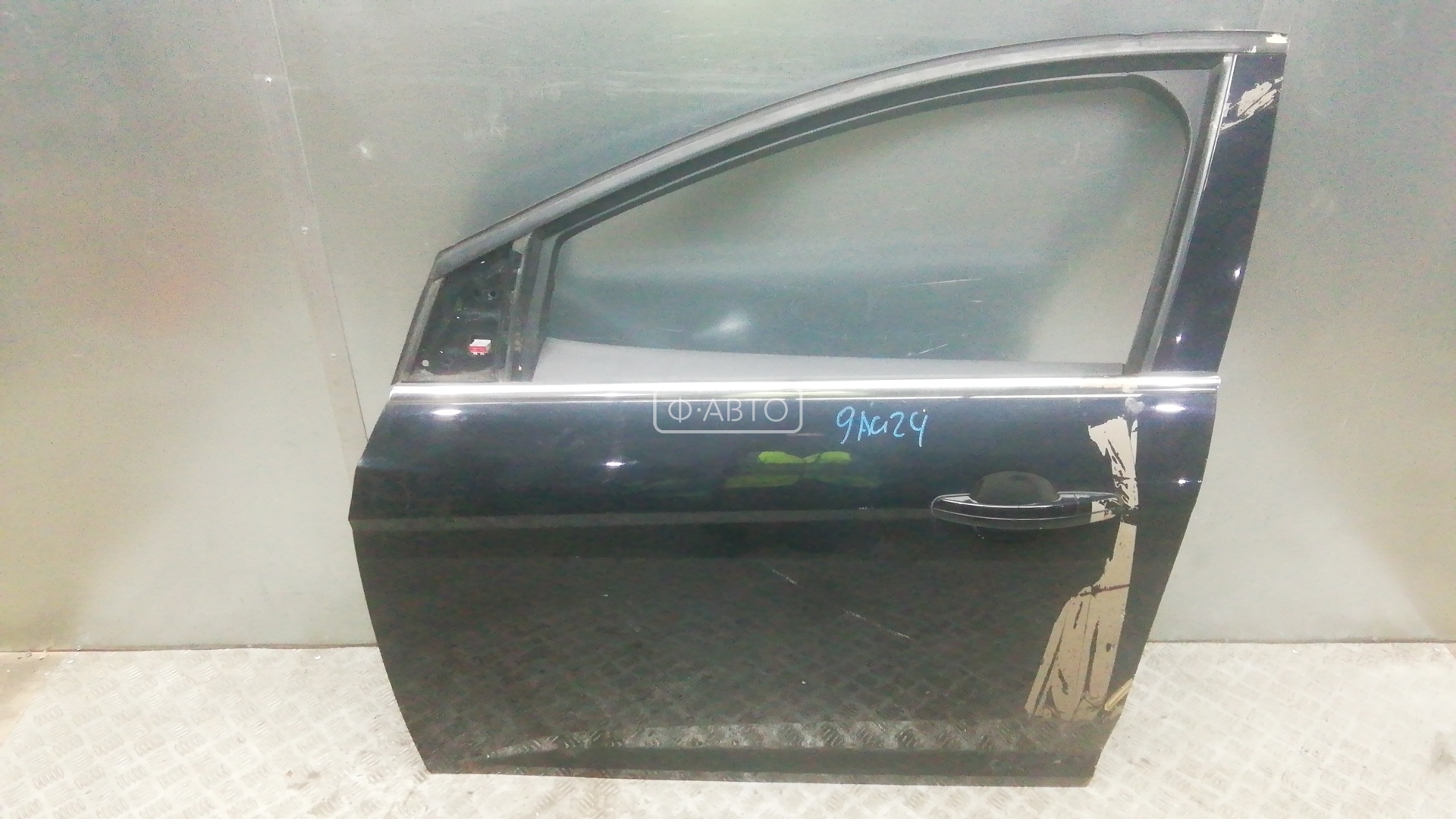 Дверь передняя левая