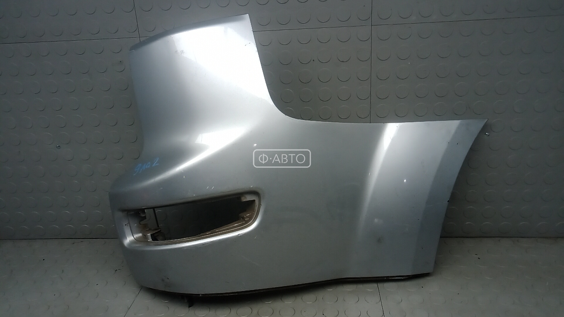 Клык бампера задний правый