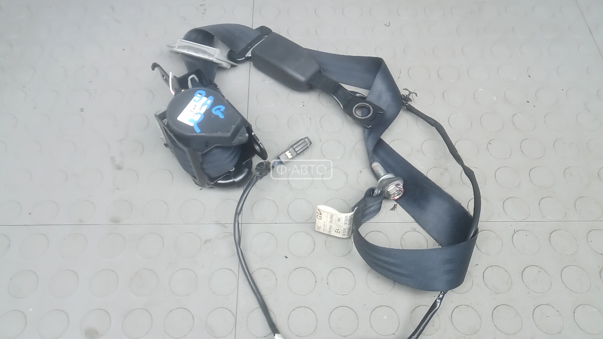 Ремень безопасности с пиропатроном сиденья переднего