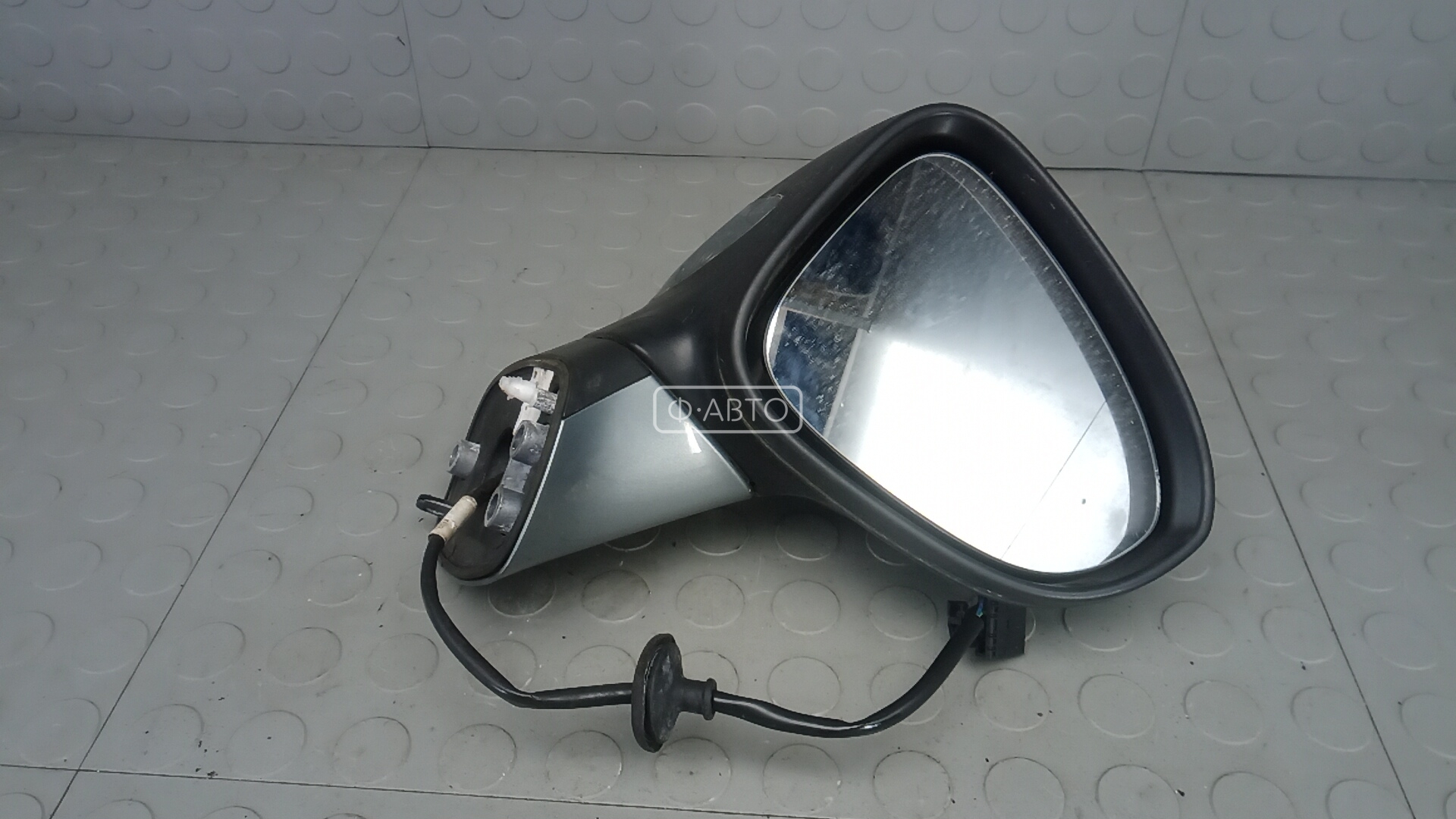 Зеркало наружное правое