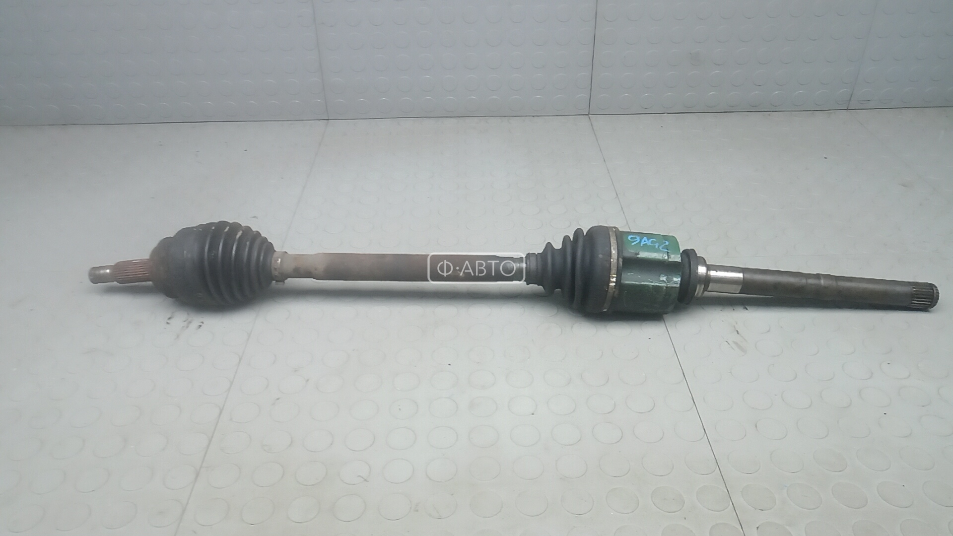 Привод передний правый