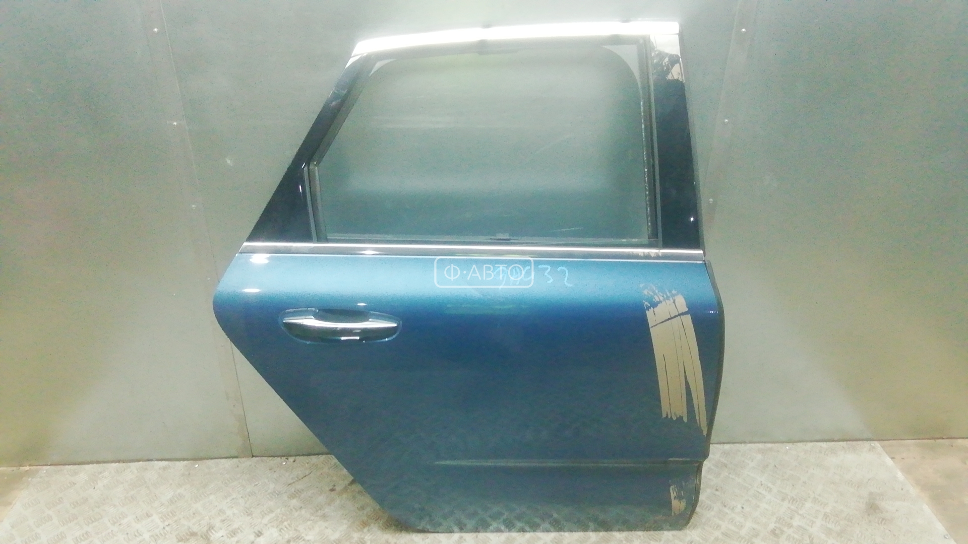 Дверь задняя правая