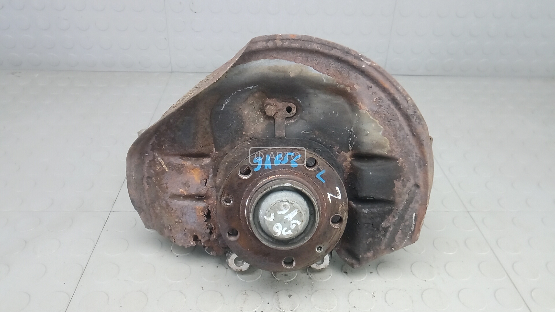 Ступица задняя левая