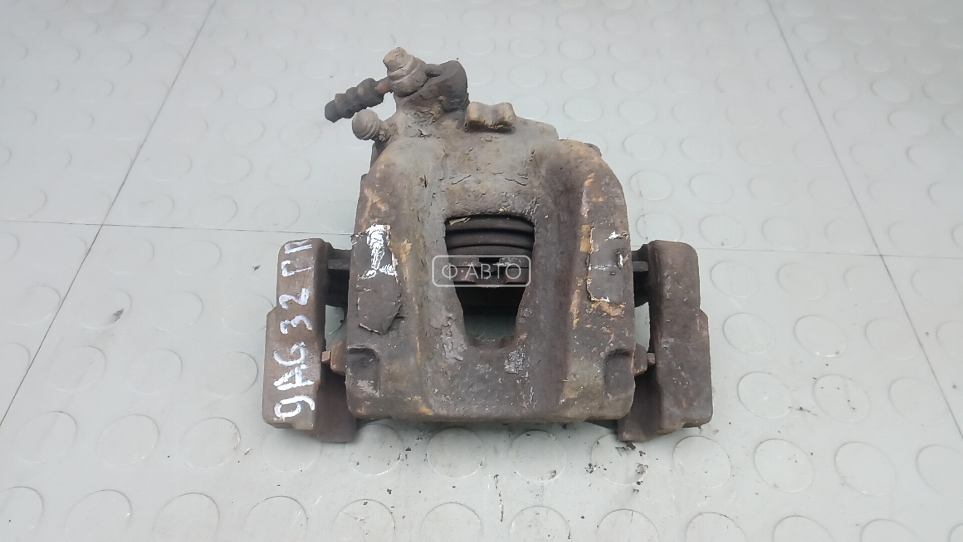 Суппорт тормозной передний правый