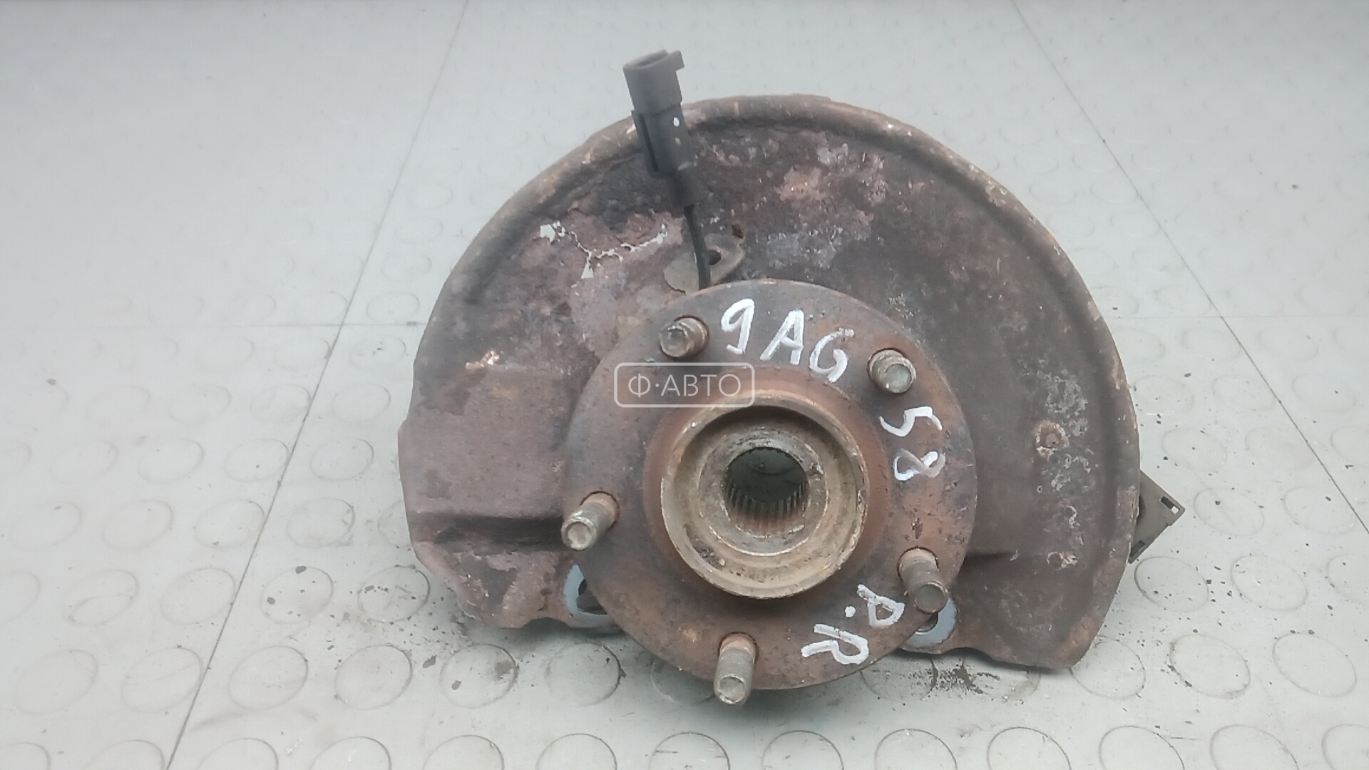 Ступица передняя правая