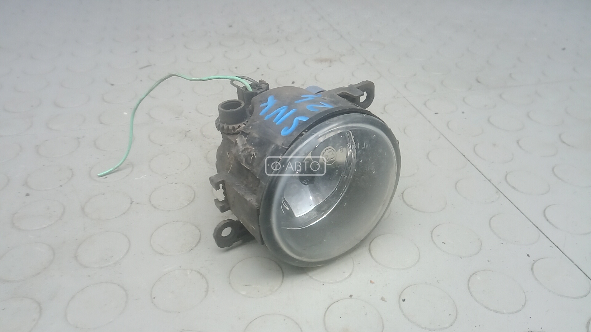 Фара галогенная левая передняя