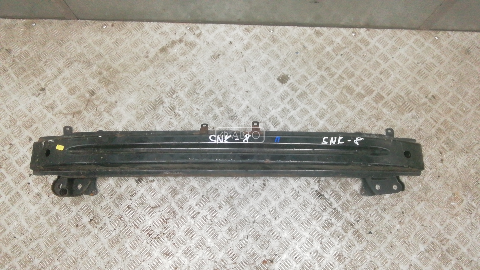 Усилитель бампера передний (кронштейн)