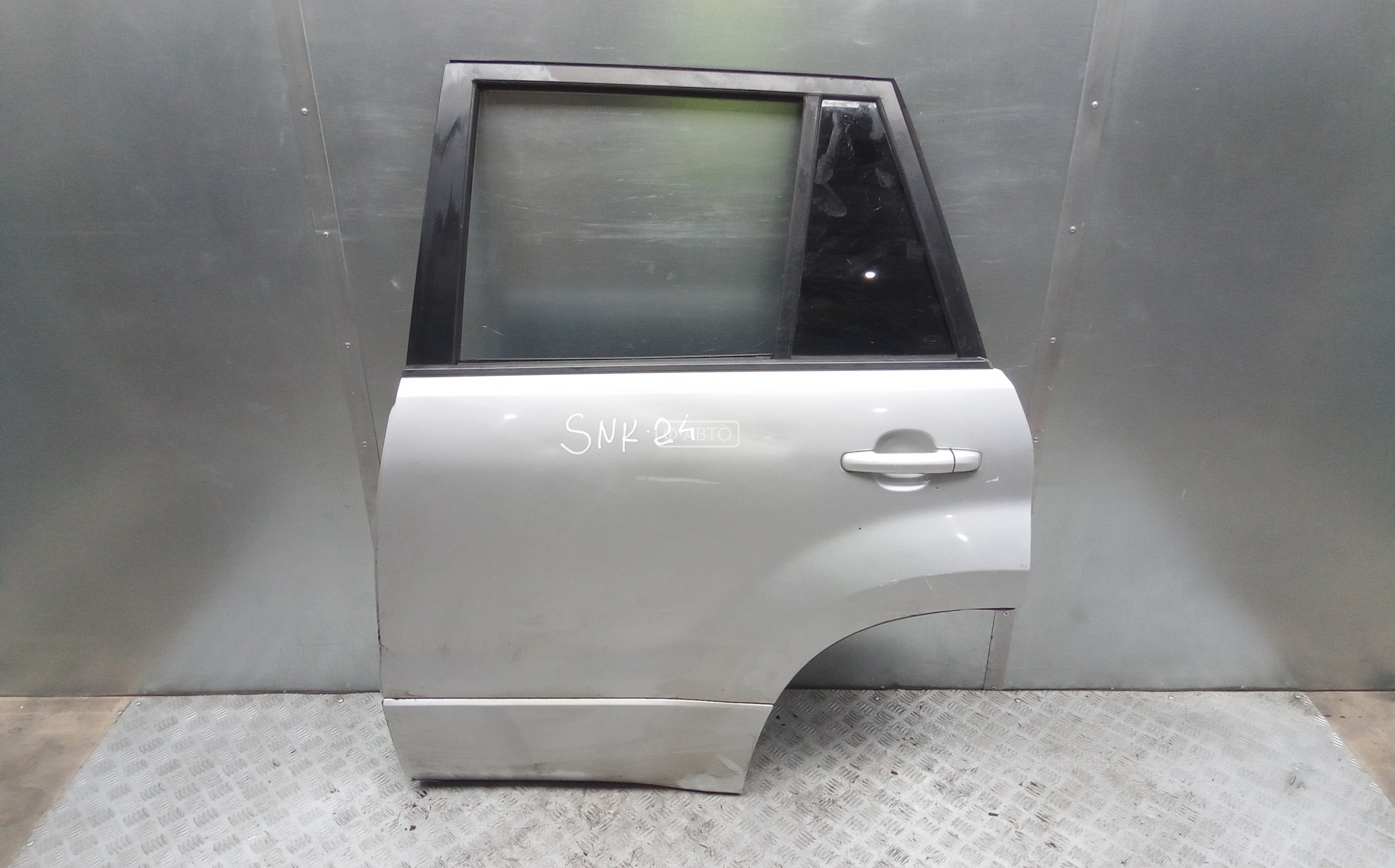 Дверь задняя левая