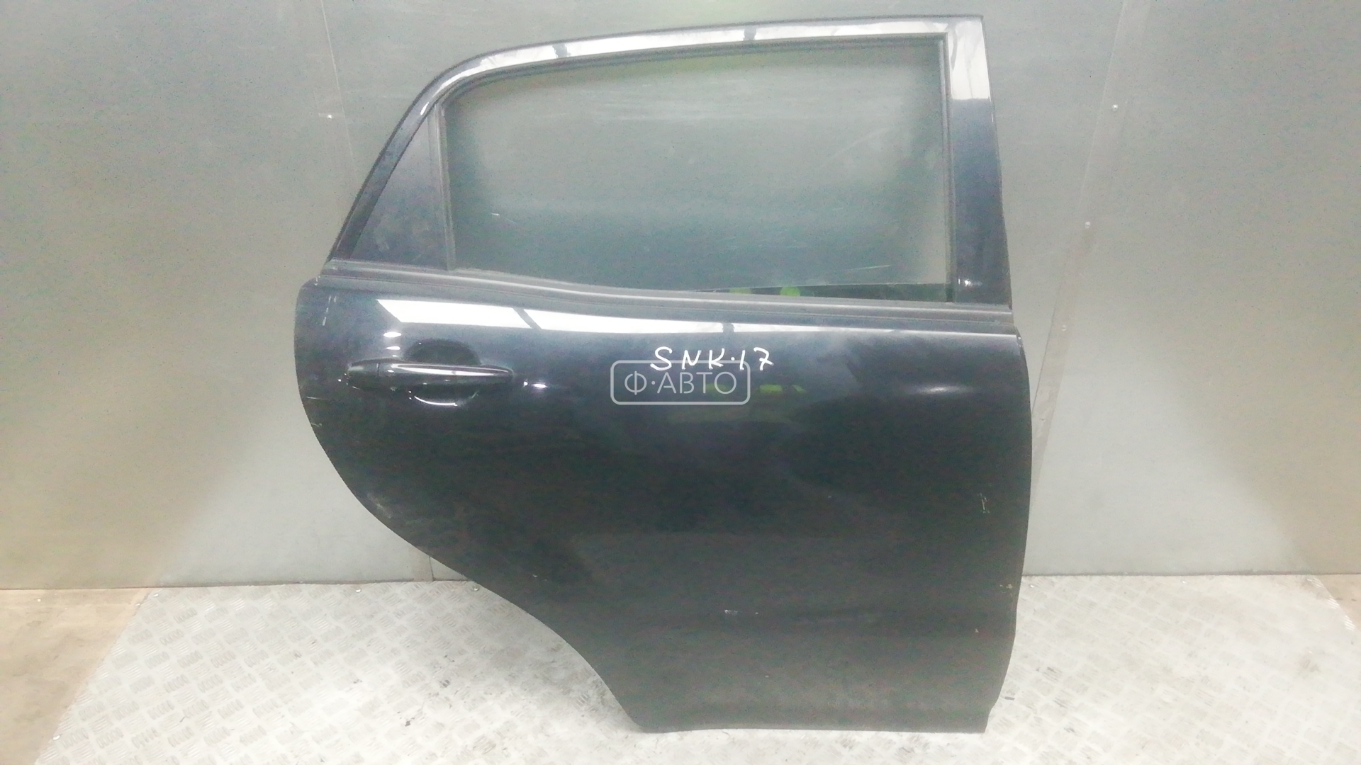 Дверь задняя правая