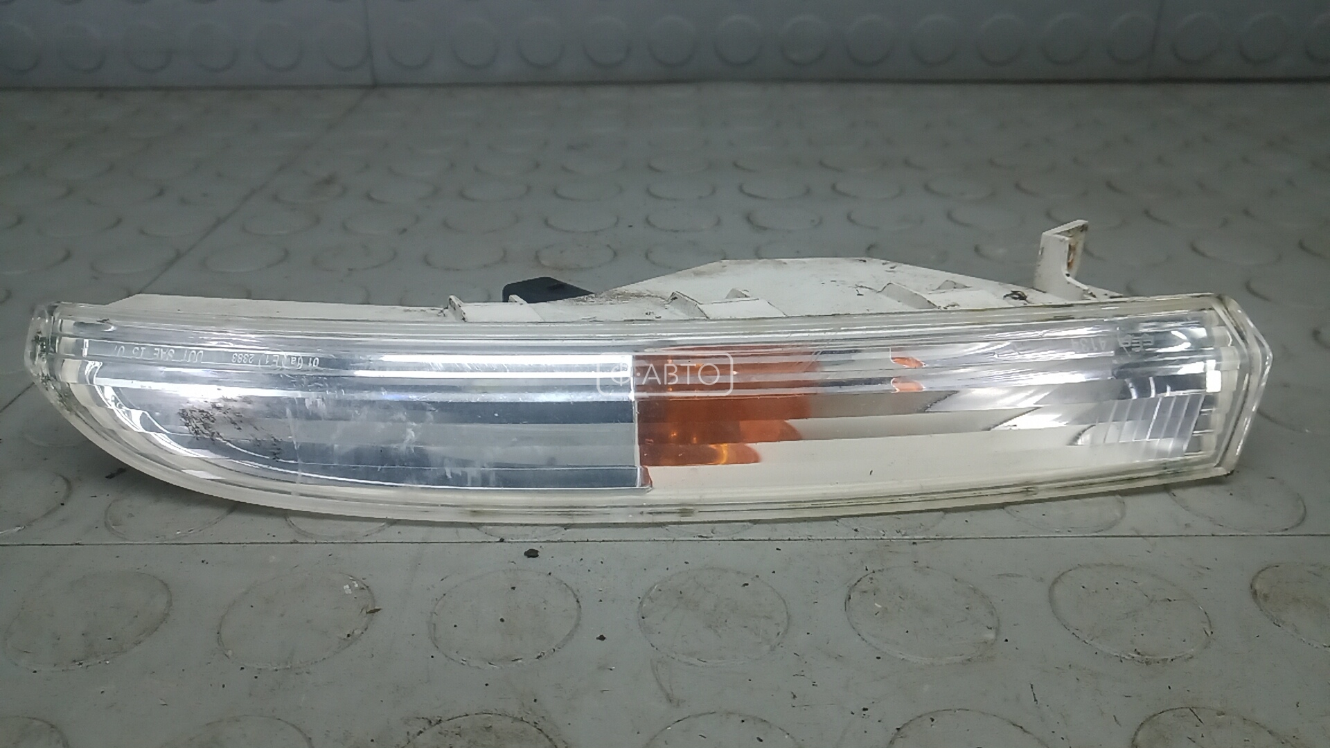 Повторитель поворота бампера левый