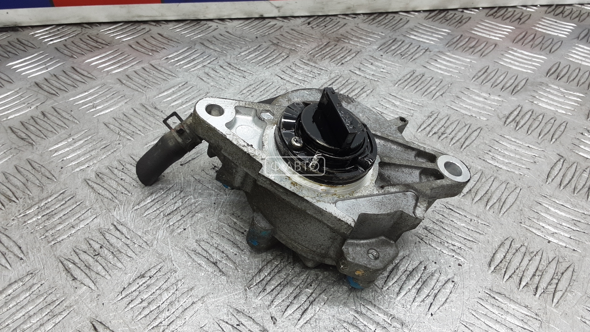 Насос вакуумный