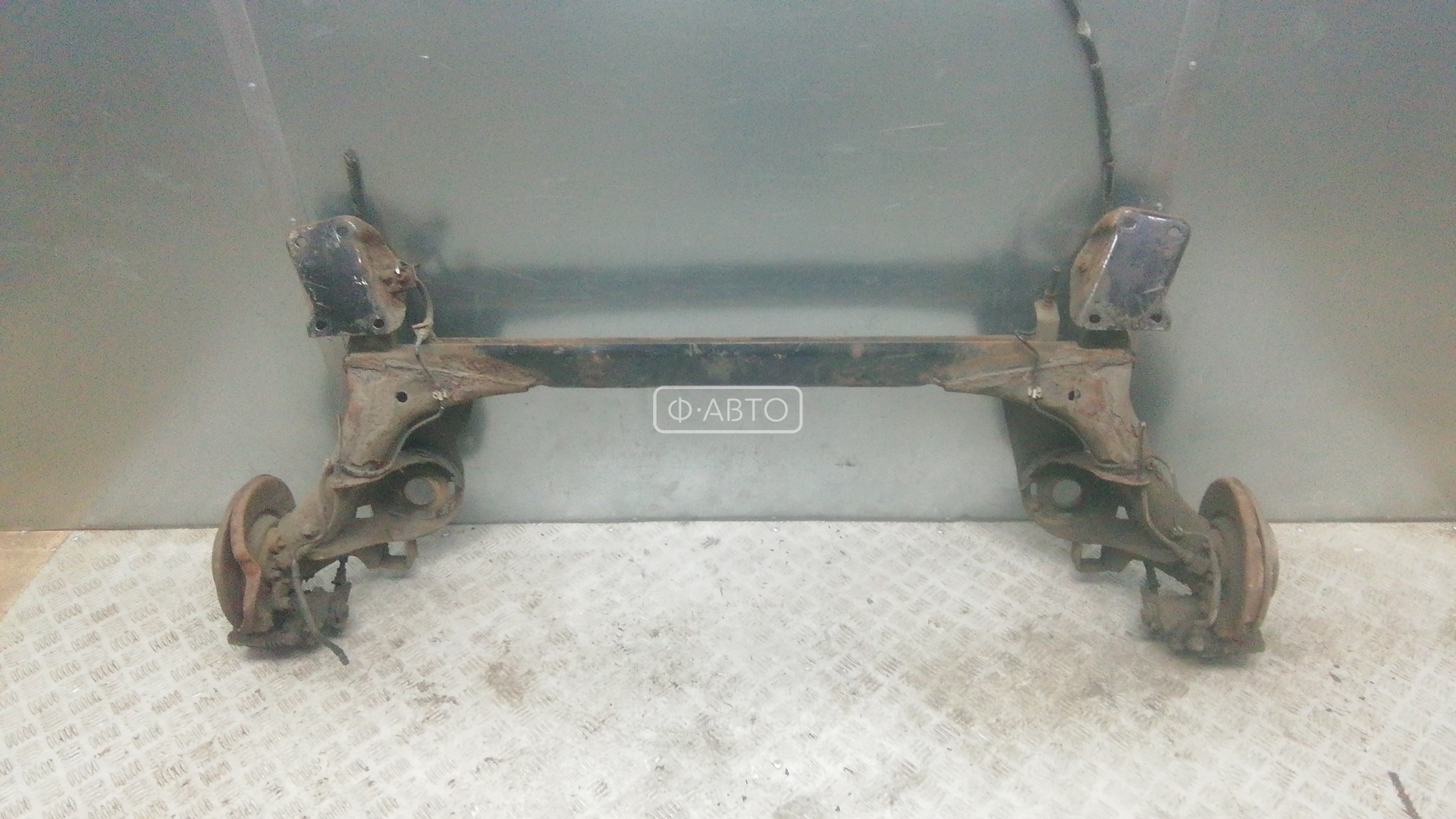 Балка задняя