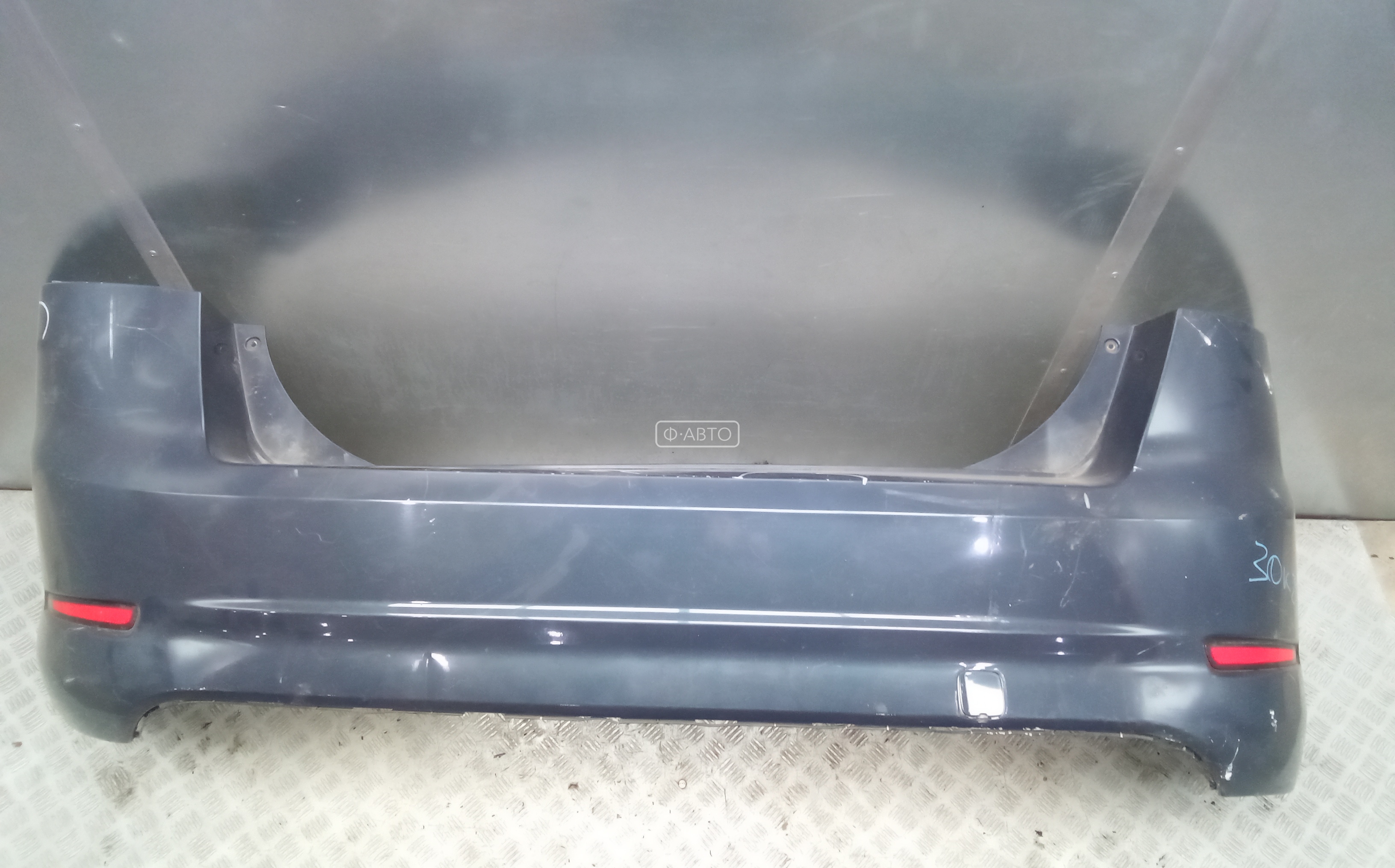 Бампер задний