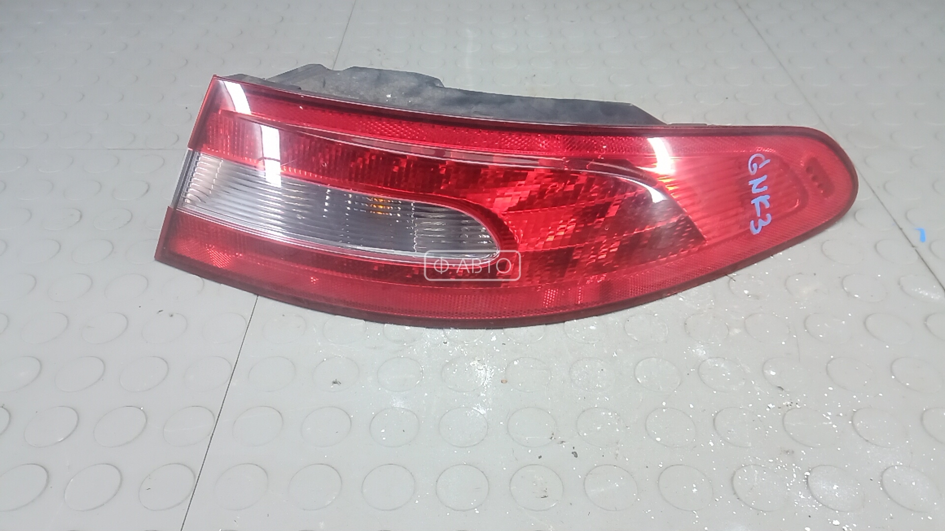 Фонарь задний правый