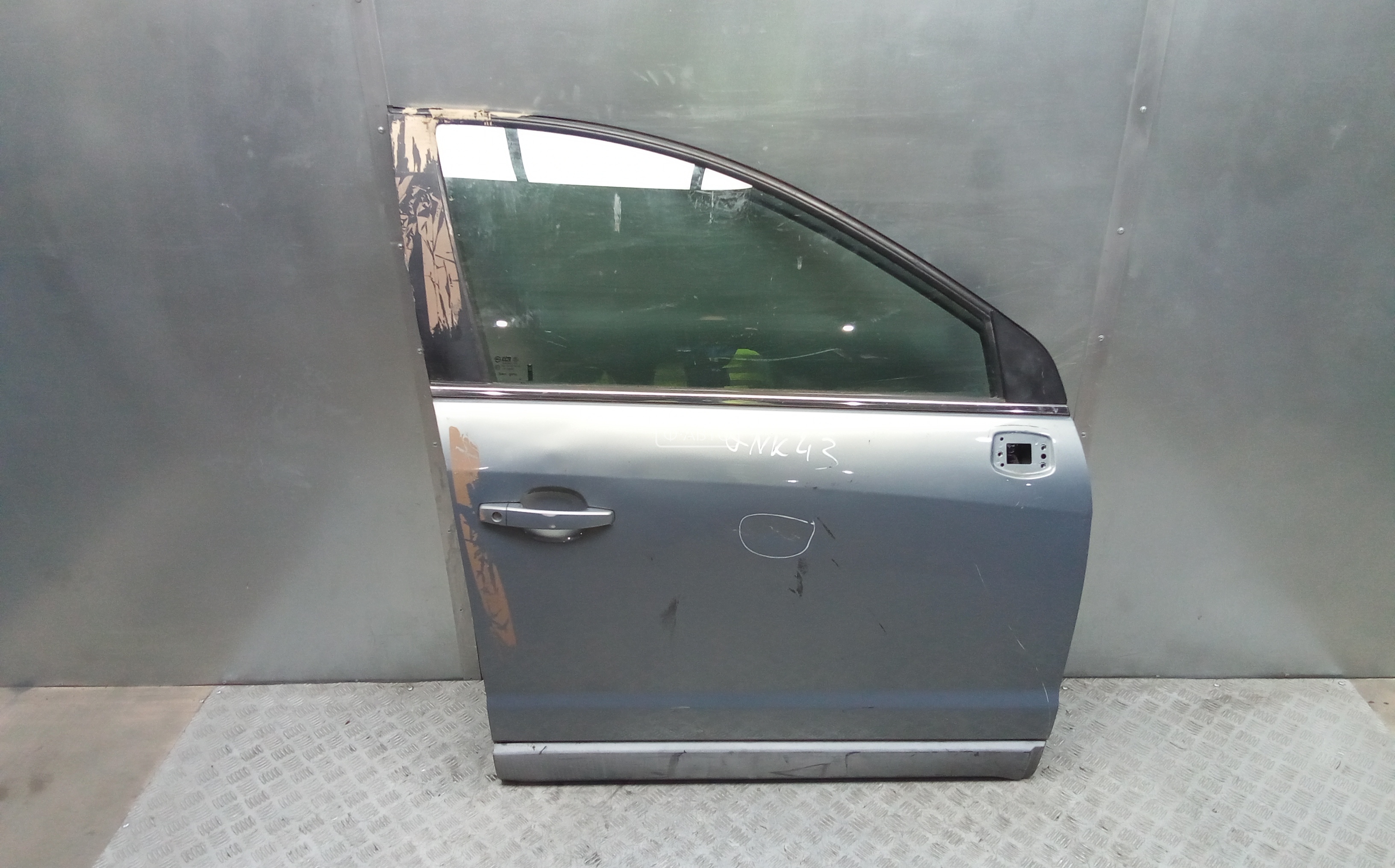 Дверь передняя правая