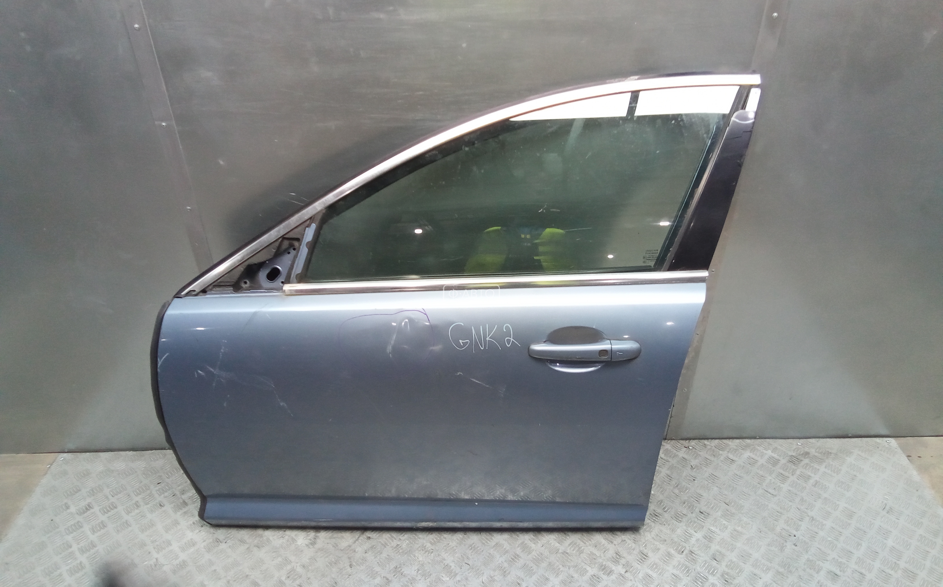 Дверь передняя левая