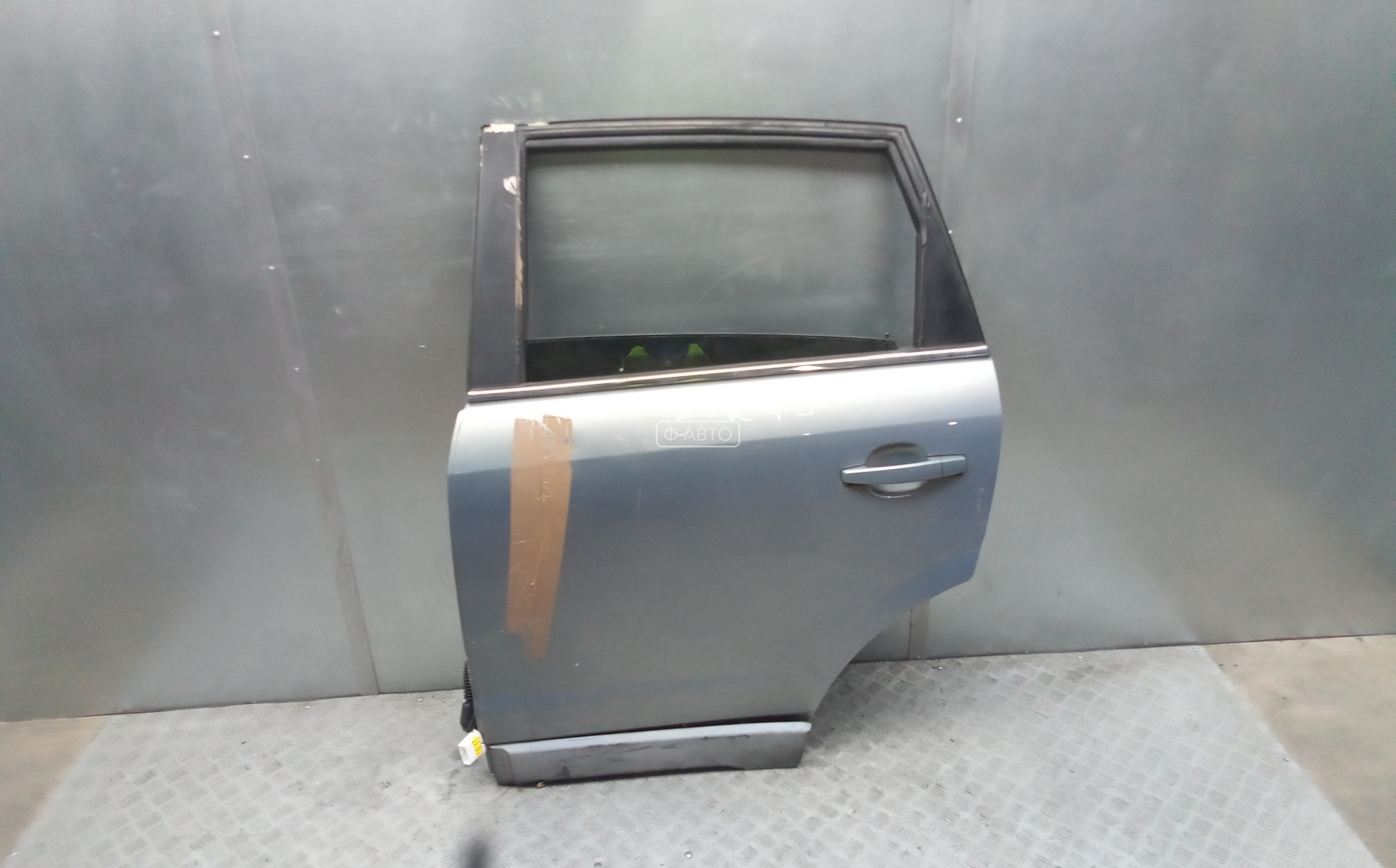 Дверь задняя левая