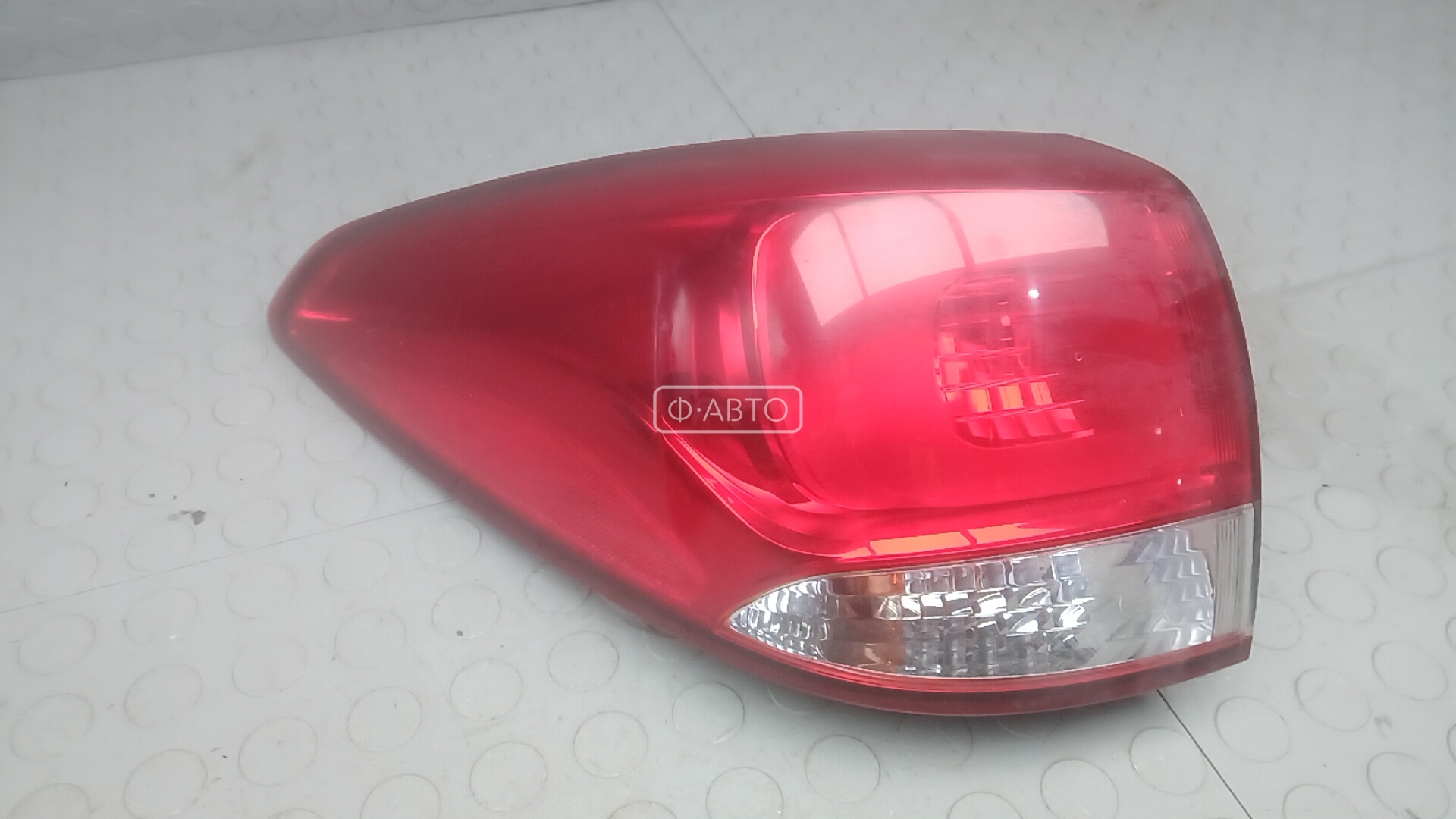 Фонарь задний левый