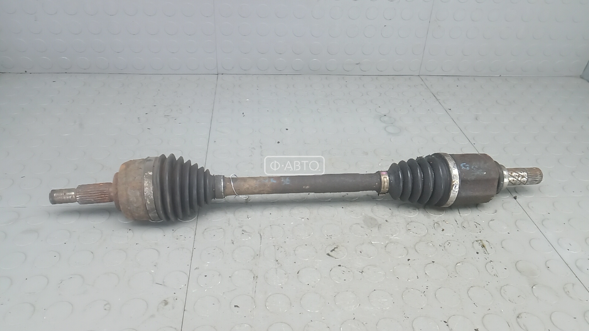 Привод передний левый