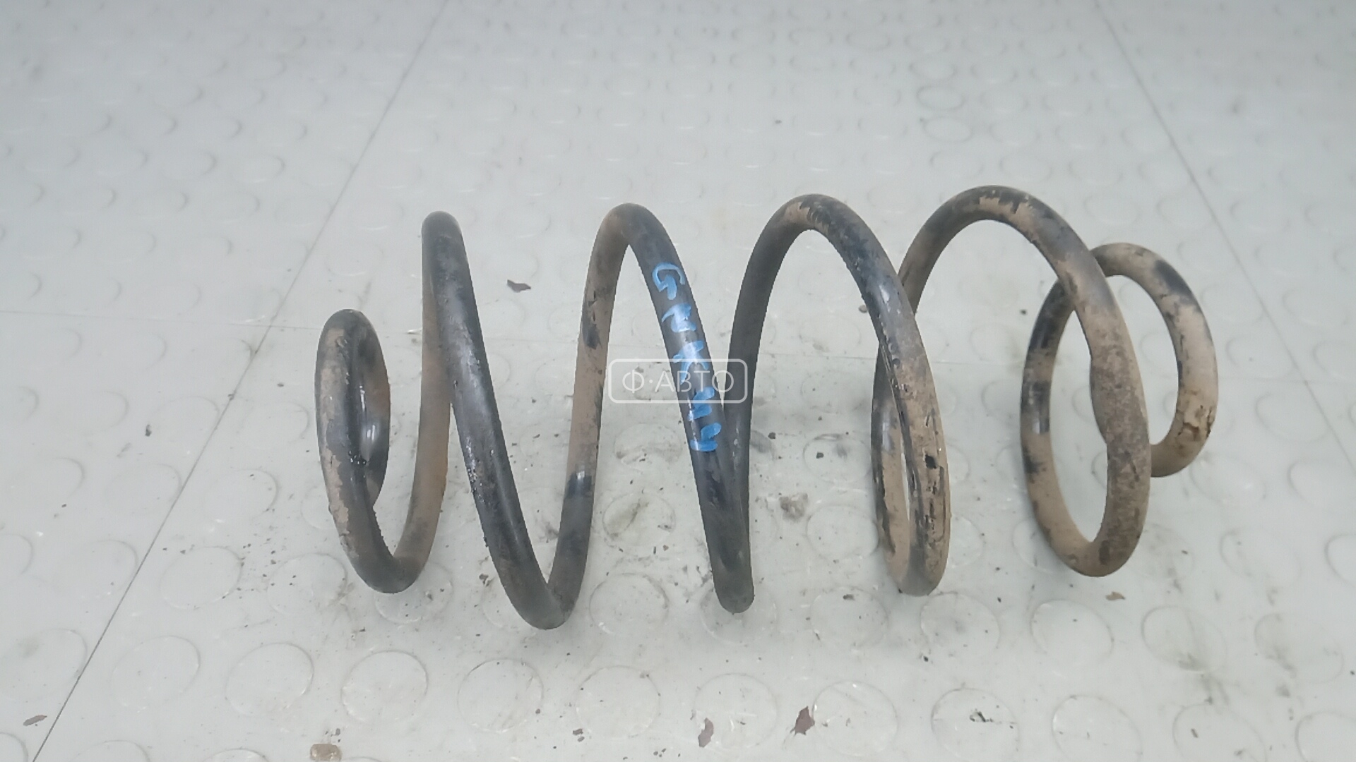 Пружина задняя