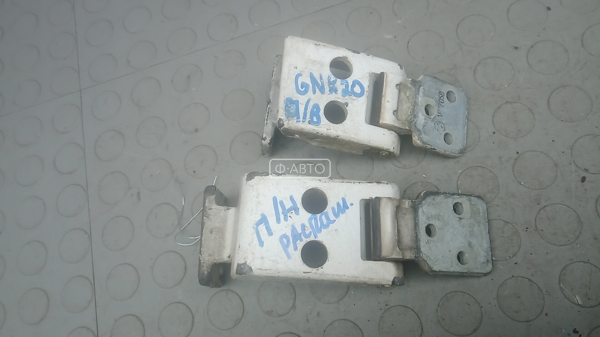 Петля двери распашной правой