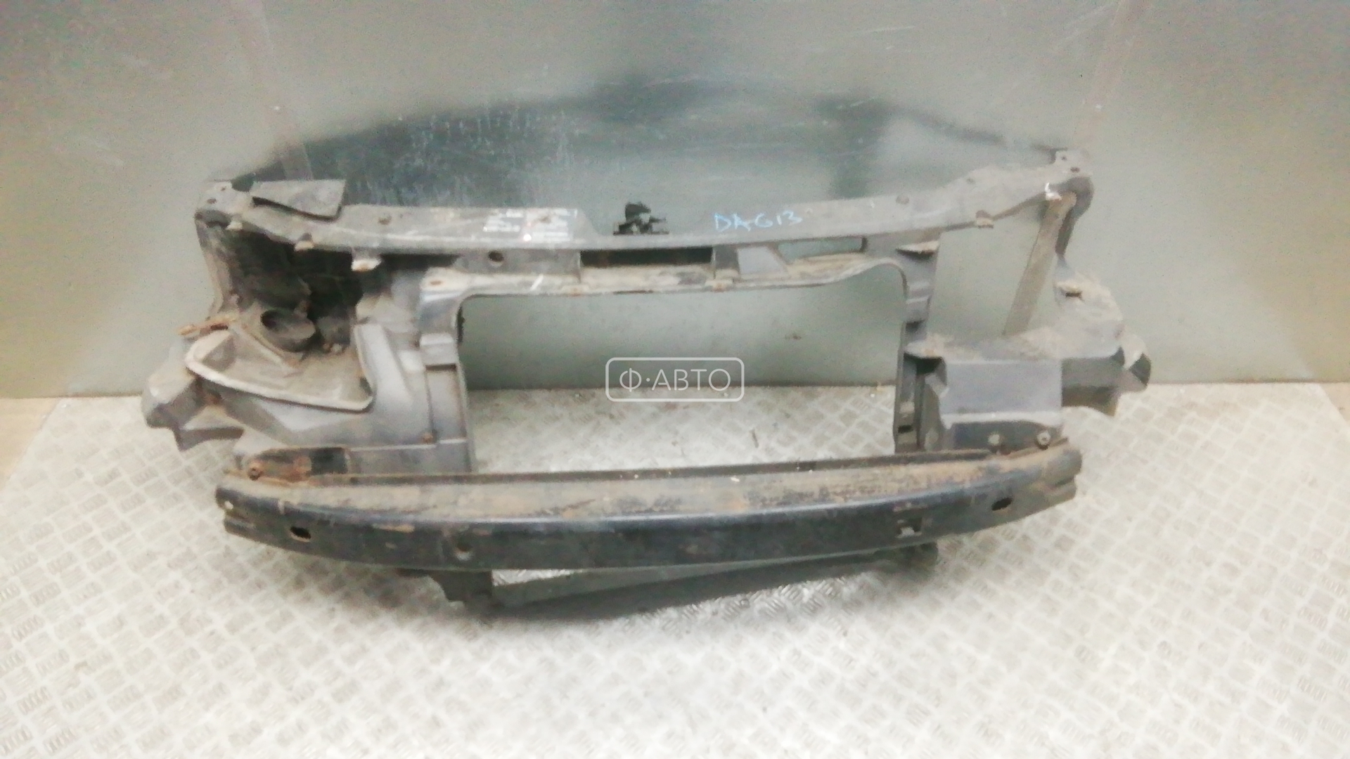 Передняя панель крепления облицовки (телевизор)